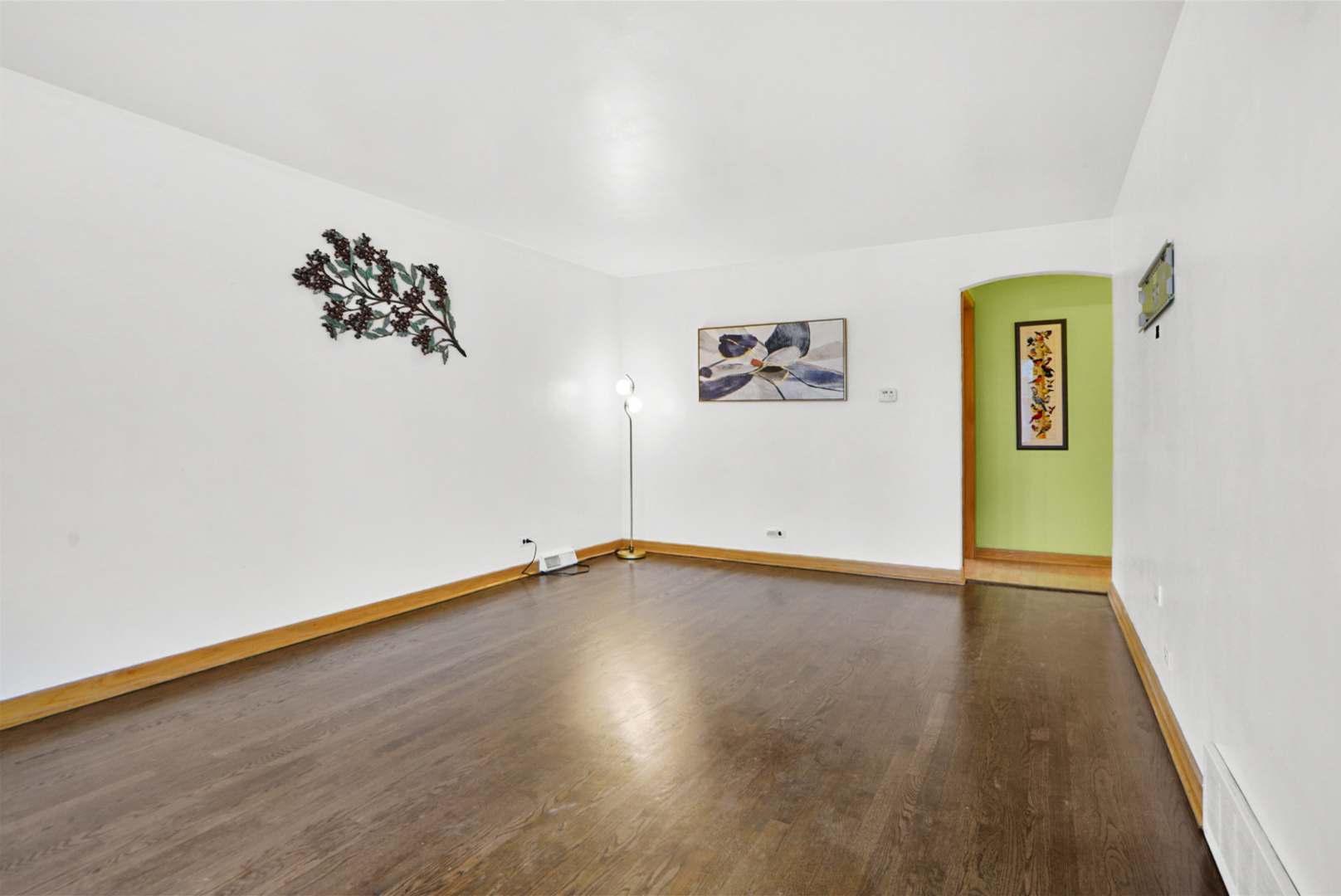 6135 W 63rd Place, Chicago, IL 60638