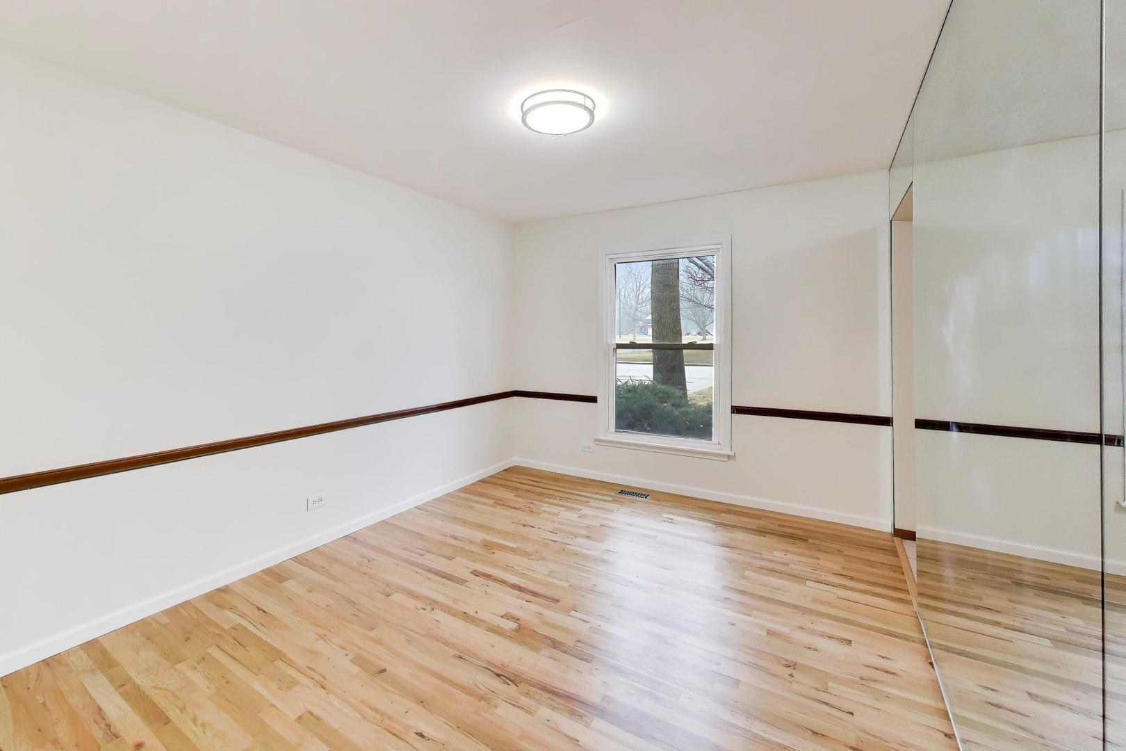 4053 Cumnor Road, Downers Grove, IL 60515