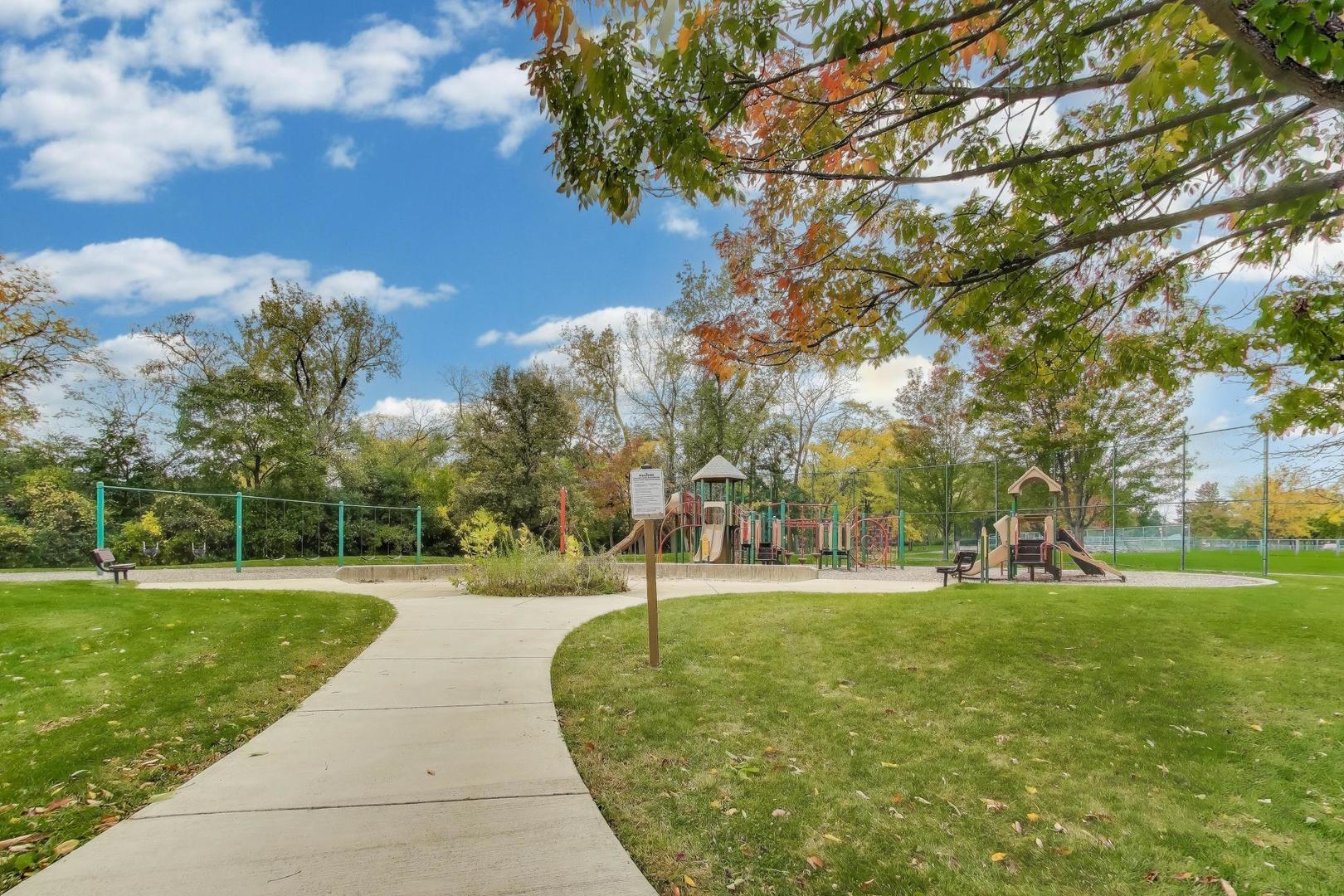 4053 Cumnor Road, Downers Grove, IL 60515