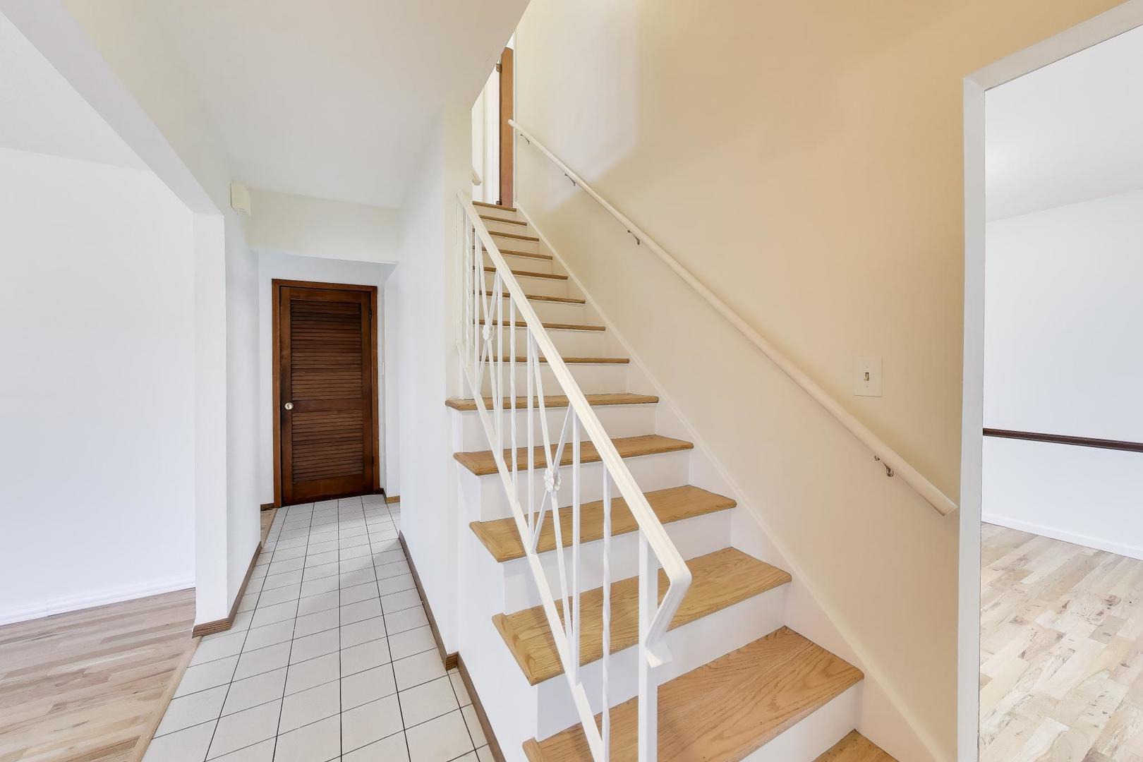 4053 Cumnor Road, Downers Grove, IL 60515