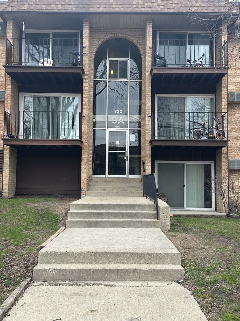 730 HILL Drive #9-205, Hoffman Estates, IL 60169