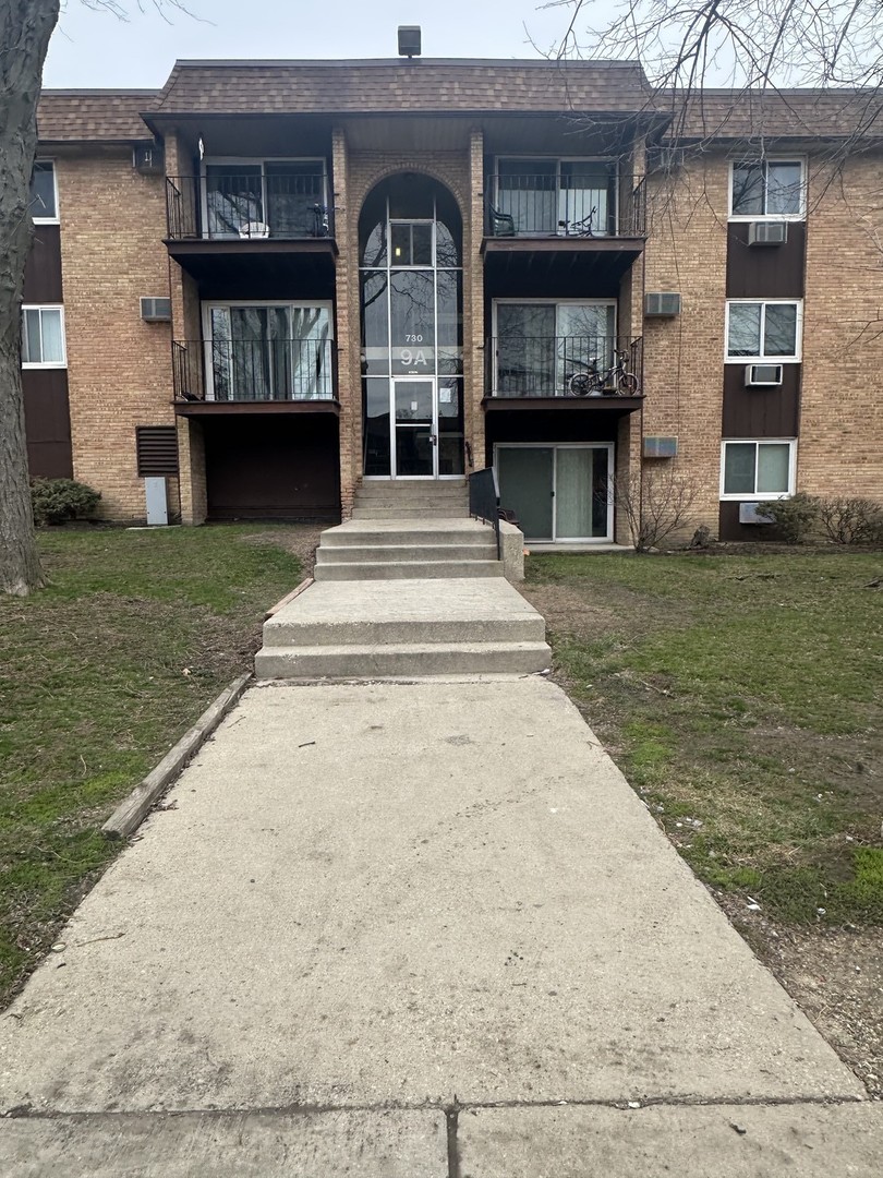 730 HILL Drive #9-205, Hoffman Estates, IL 60169