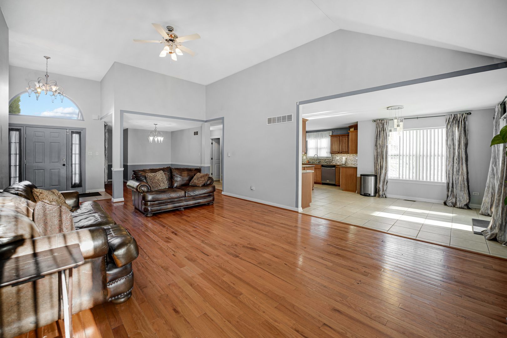 5319 Northwind Drive, Richton Park, IL 60471