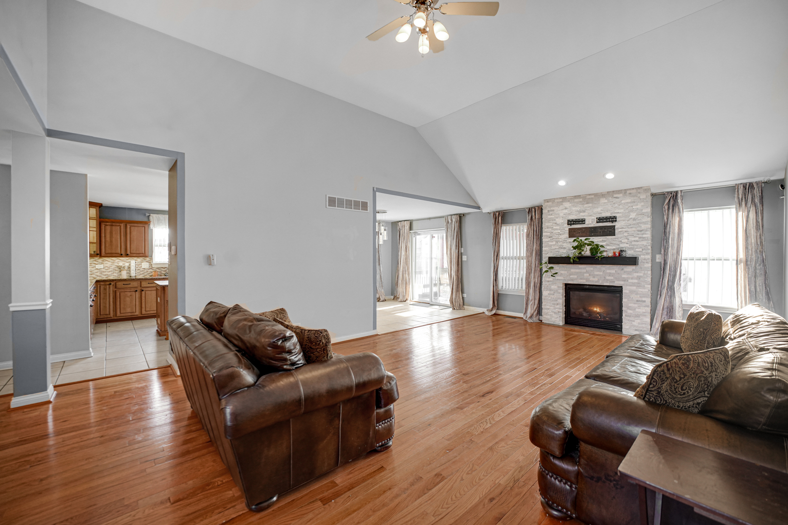 5319 Northwind Drive, Richton Park, IL 60471