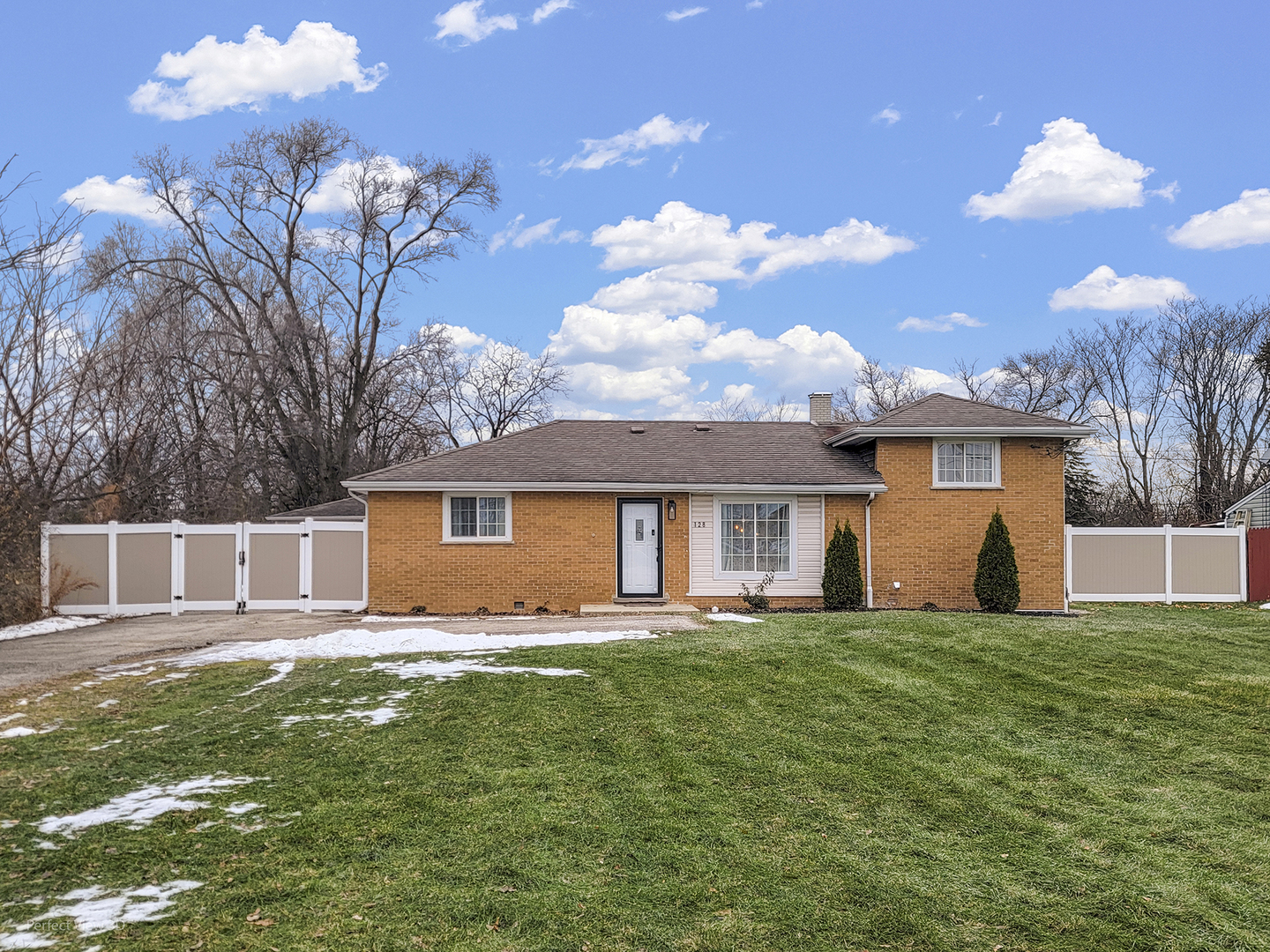 128 S Villa Avenue, Addison, IL 60101