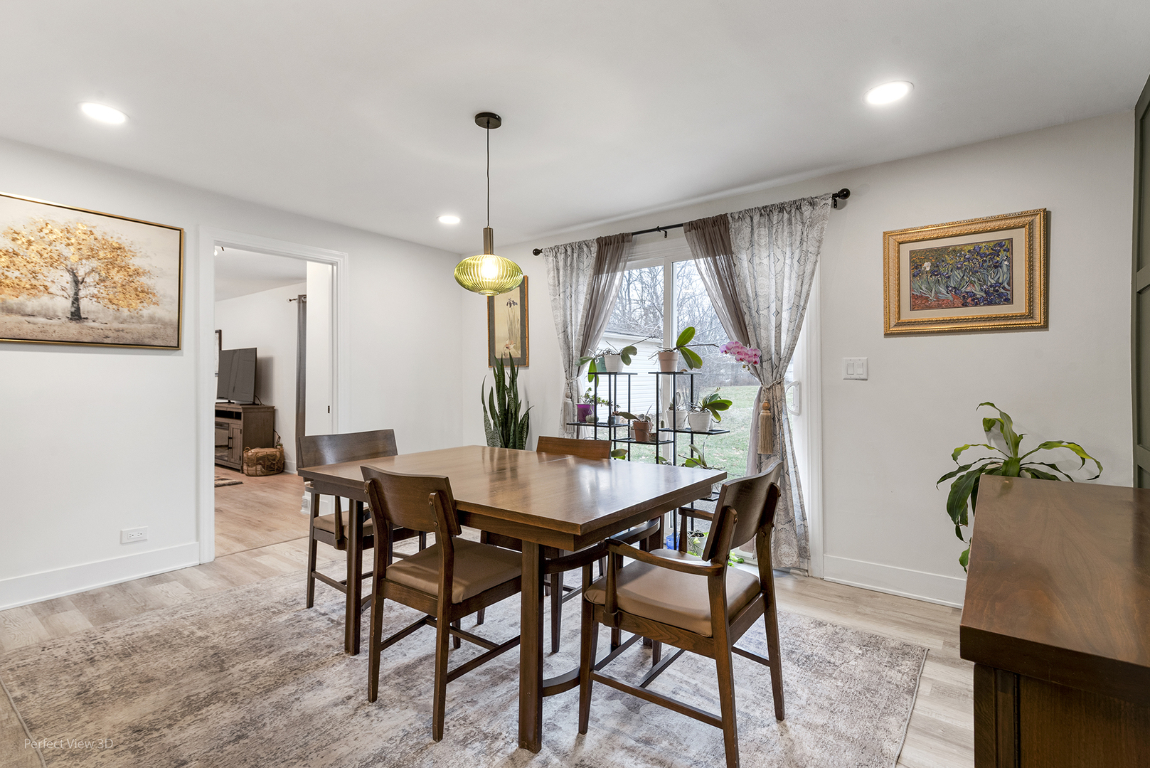 128 S Villa Avenue, Addison, IL 60101