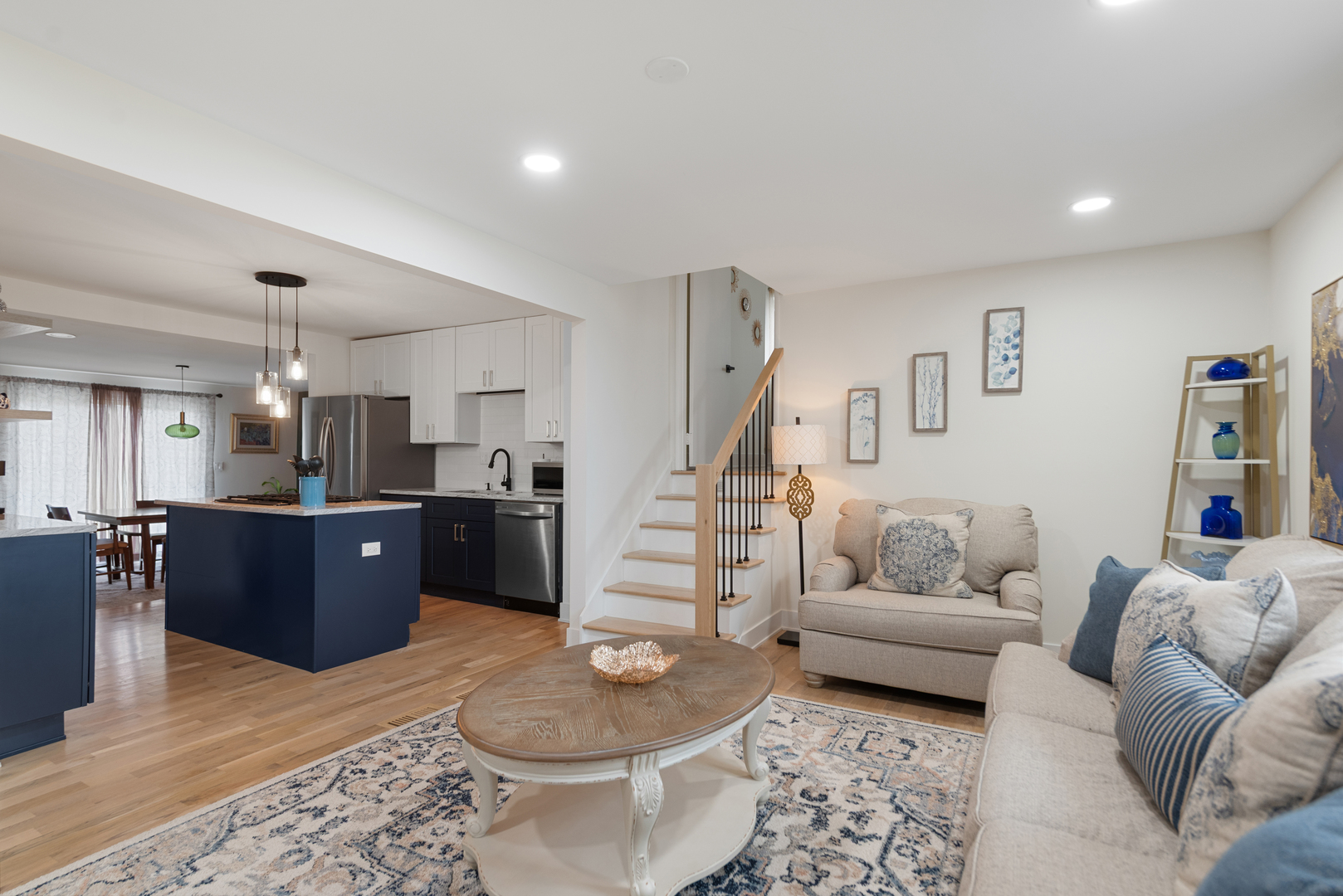 128 S Villa Avenue, Addison, IL 60101