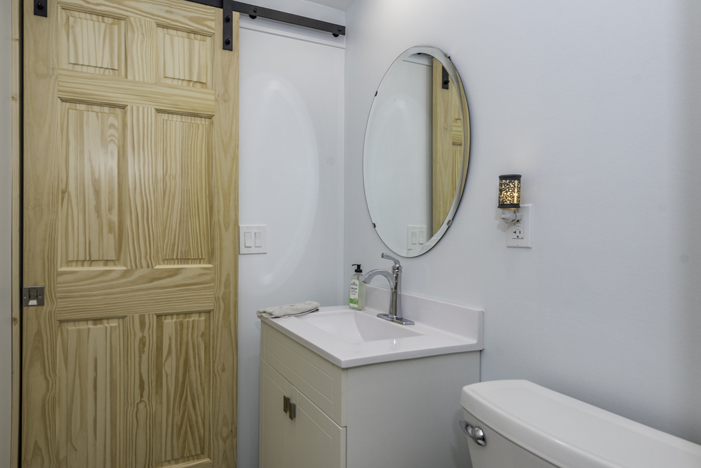 519 N Ash Street, Waukegan, IL 60085