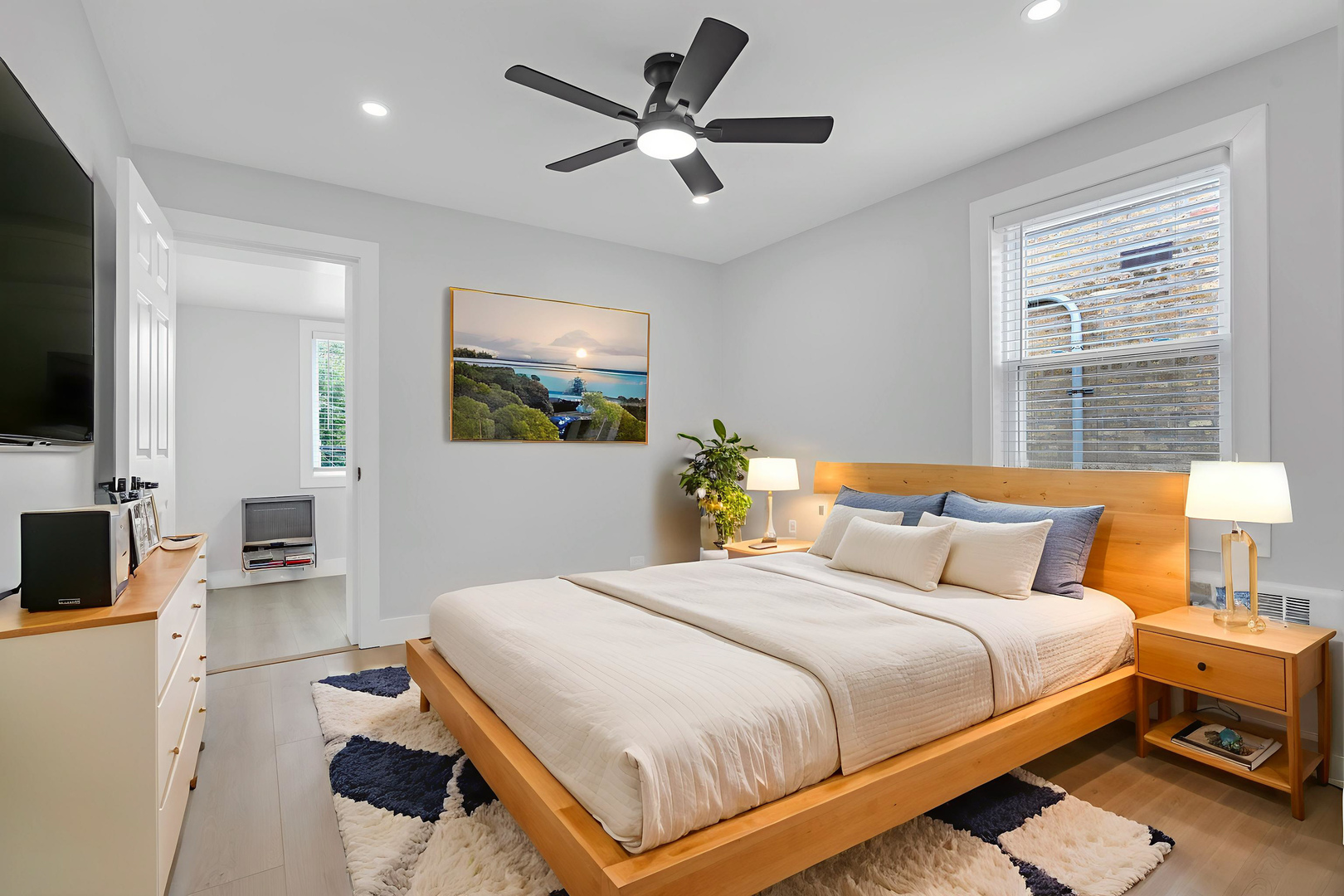 2712 W Balmoral Avenue #2E, Chicago, IL 60625