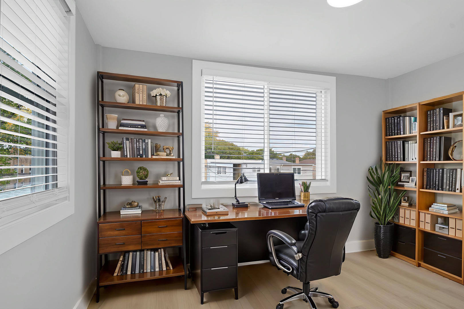 2712 W Balmoral Avenue #2E, Chicago, IL 60625