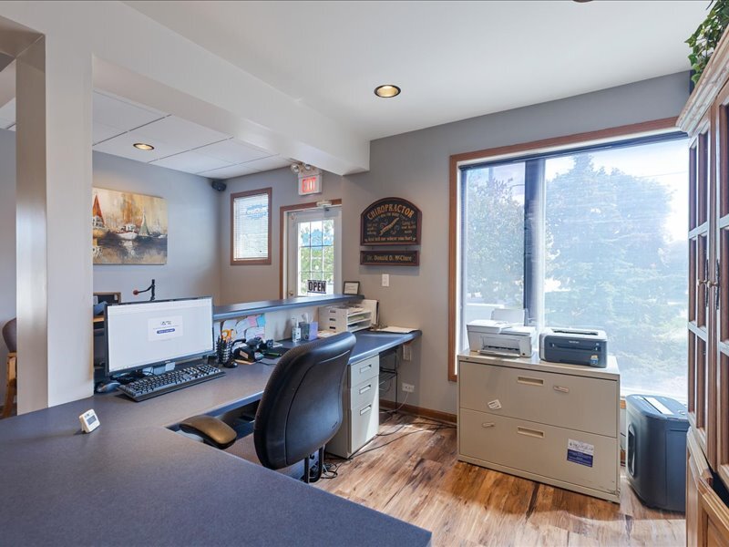 111 W Railroad Avenue, Bartlett, IL 60103