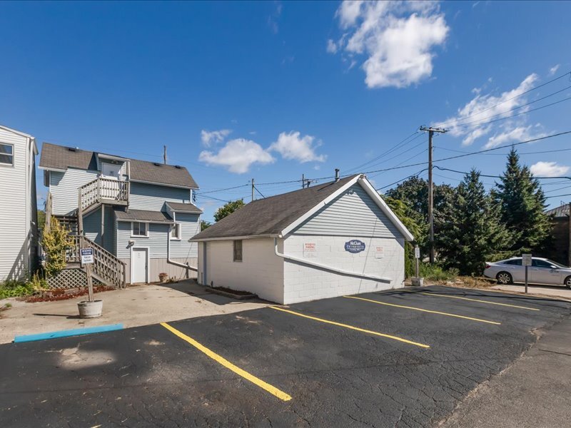 111 W Railroad Avenue, Bartlett, IL 60103