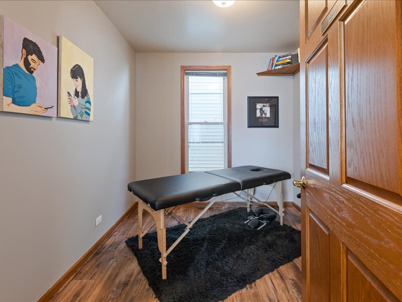 111 W Railroad Avenue, Bartlett, IL 60103