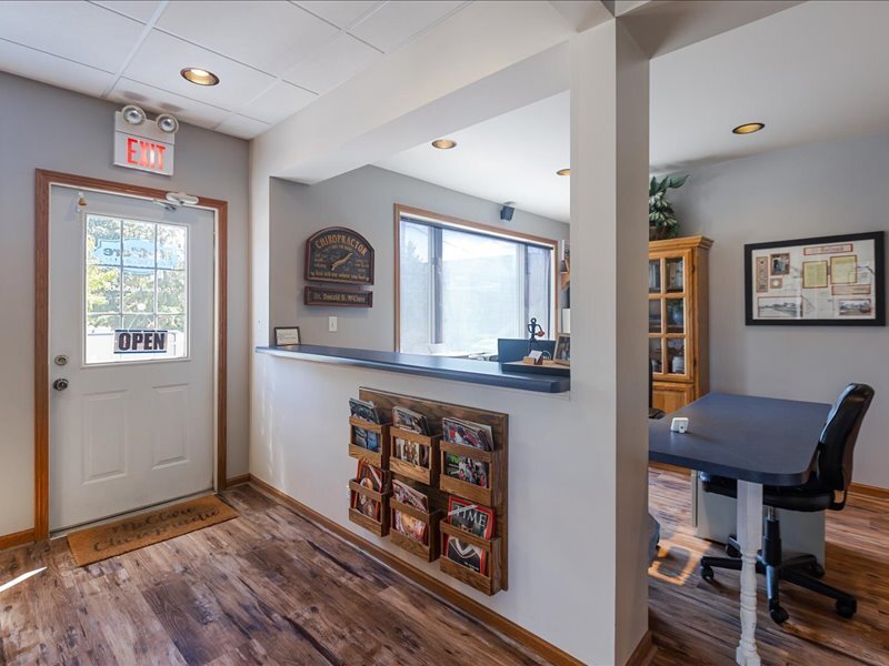 111 W Railroad Avenue, Bartlett, IL 60103