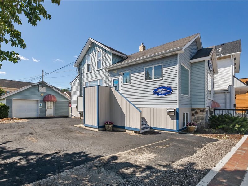 111 W Railroad Avenue, Bartlett, IL 60103