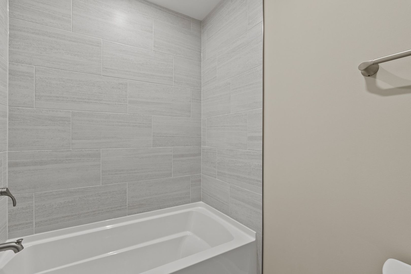 16551 Kayla Drive, Lemont, IL 60439