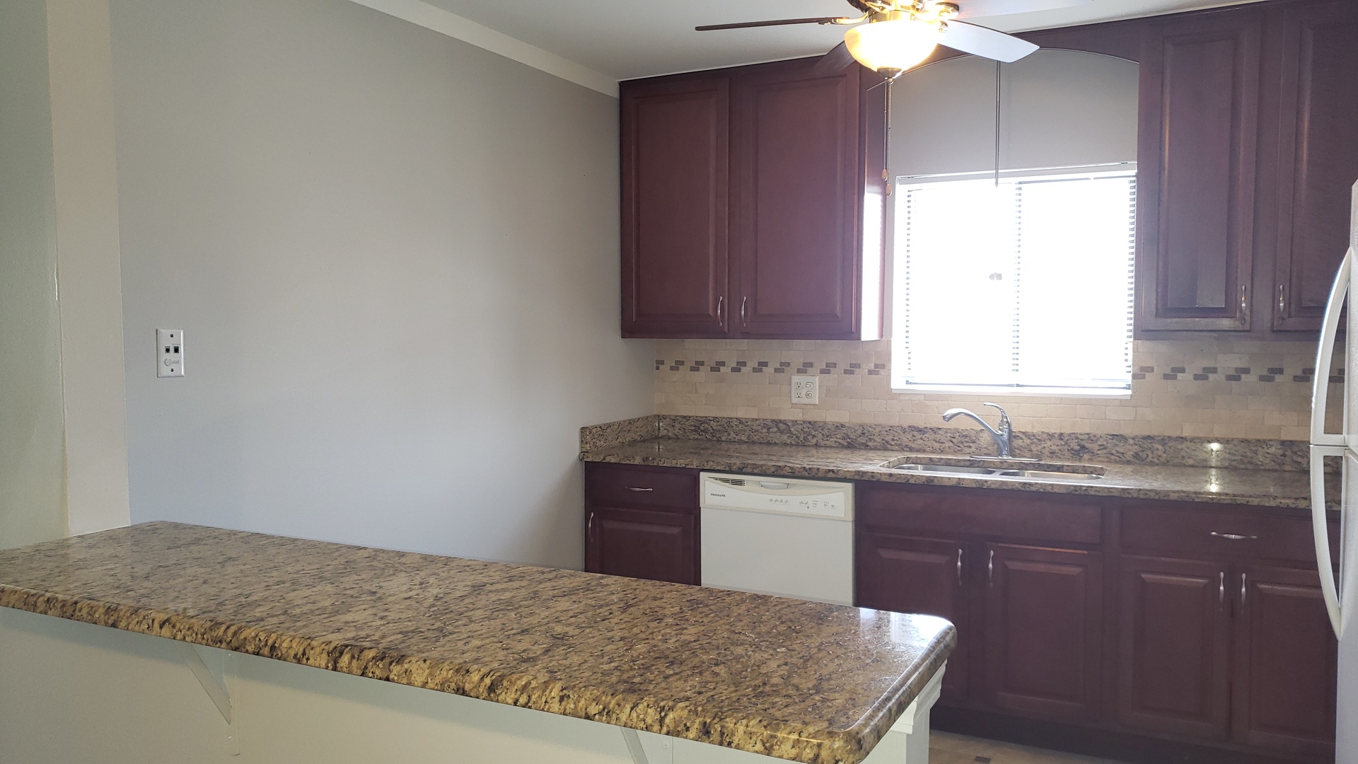 1033 Spruce Street #3A, Glendale Heights, IL 60139