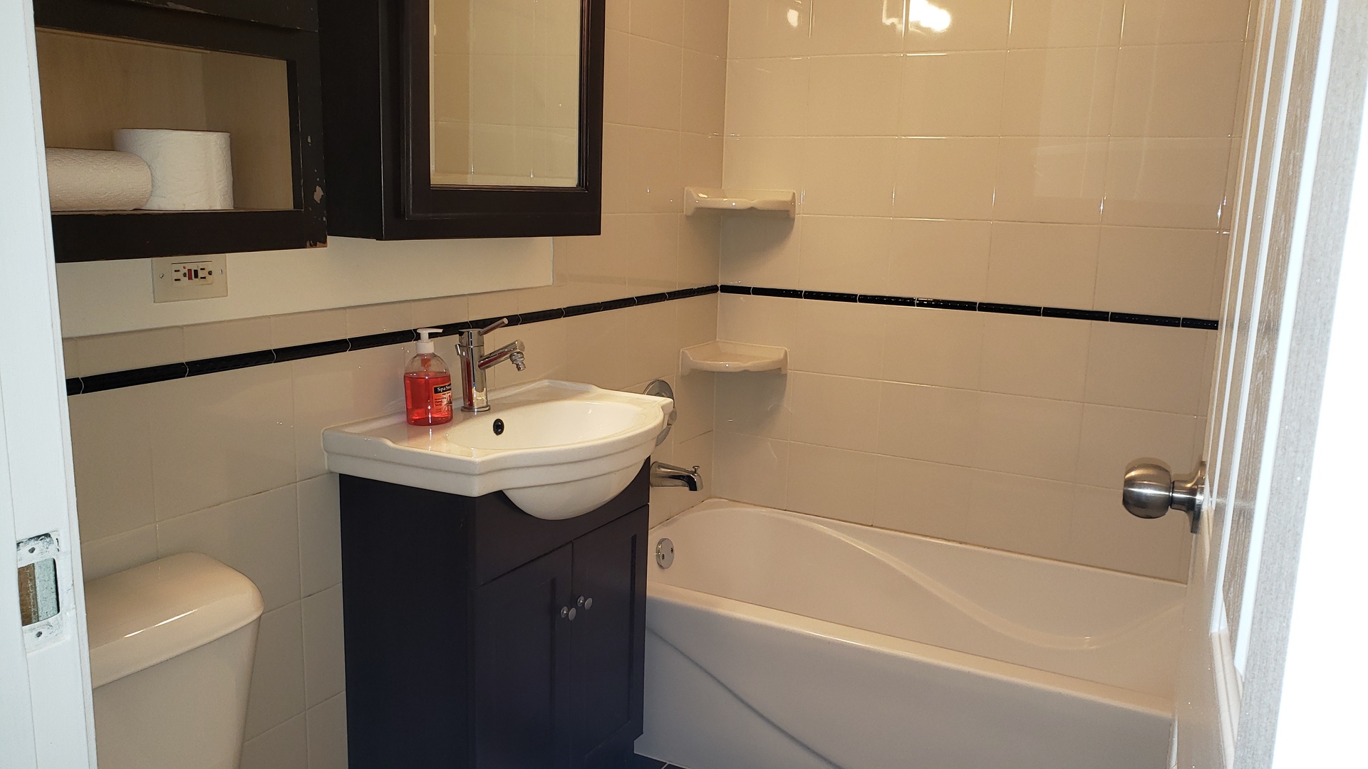 1033 Spruce Street #3A, Glendale Heights, IL 60139