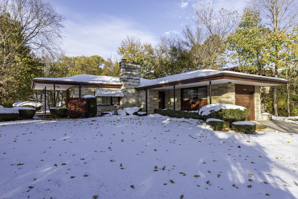 1118 Shiloh Boulevard, Zion, IL 60099