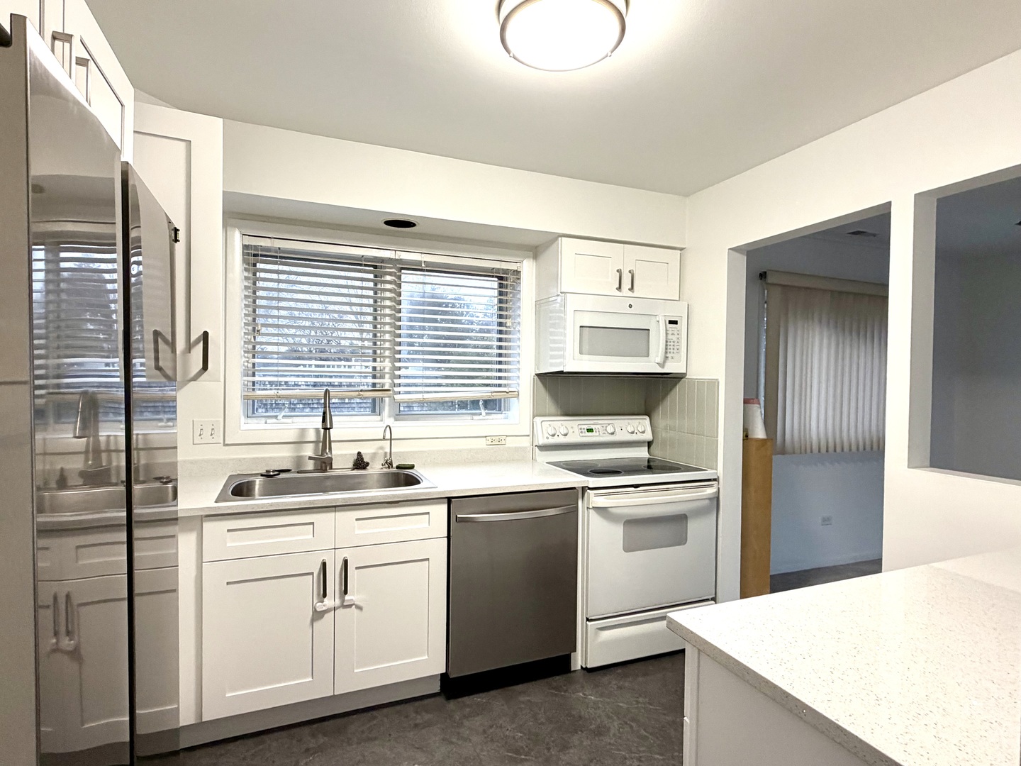 435 Ridge Road #305, Wilmette, IL 60091