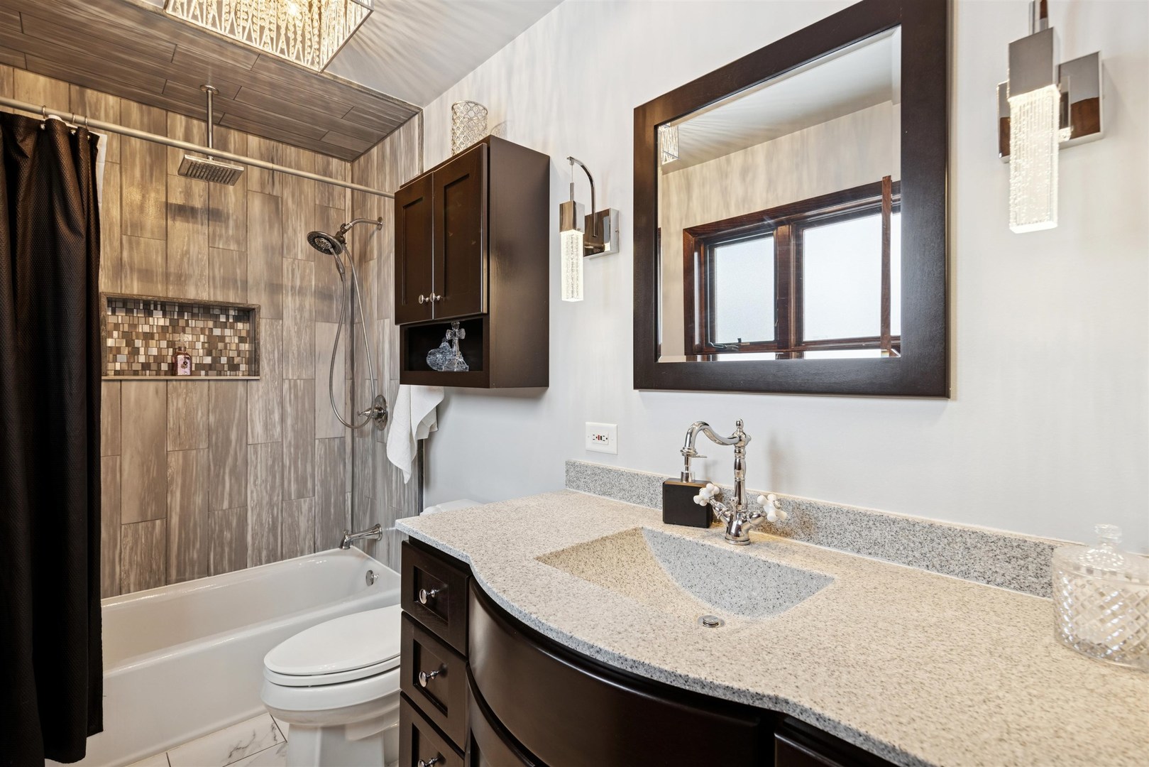 7216 S Octavia Avenue, Bridgeview, IL 60455