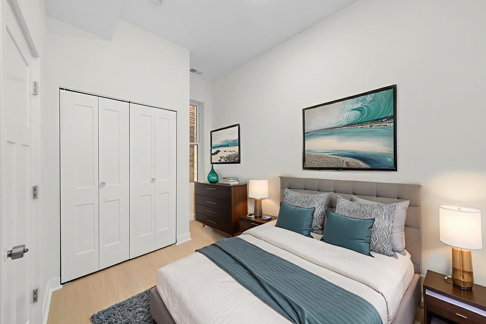 3037 W Lexington Street #1, Chicago, IL 60612