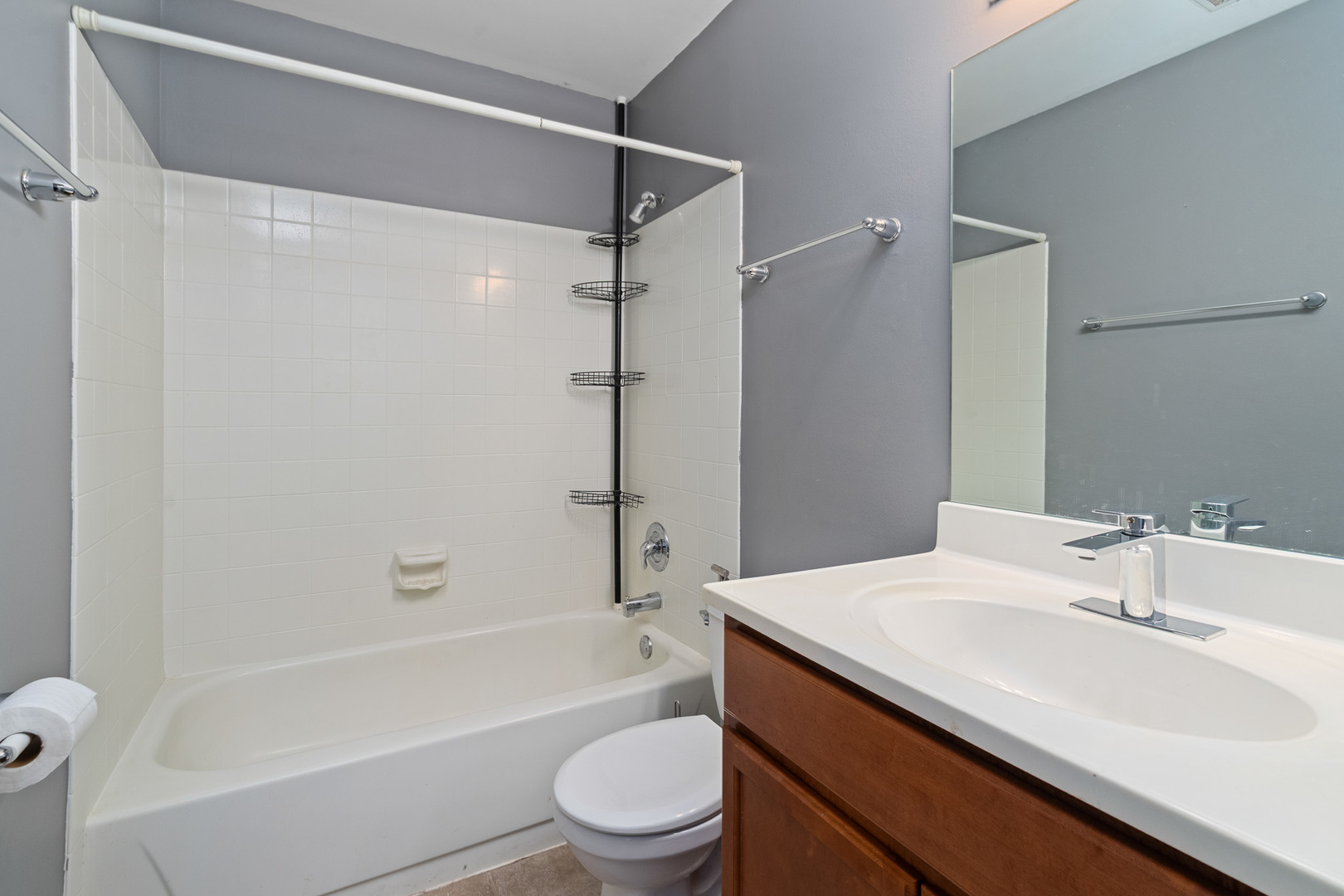 1535 RAYMOND Drive #202, Naperville, IL 60563