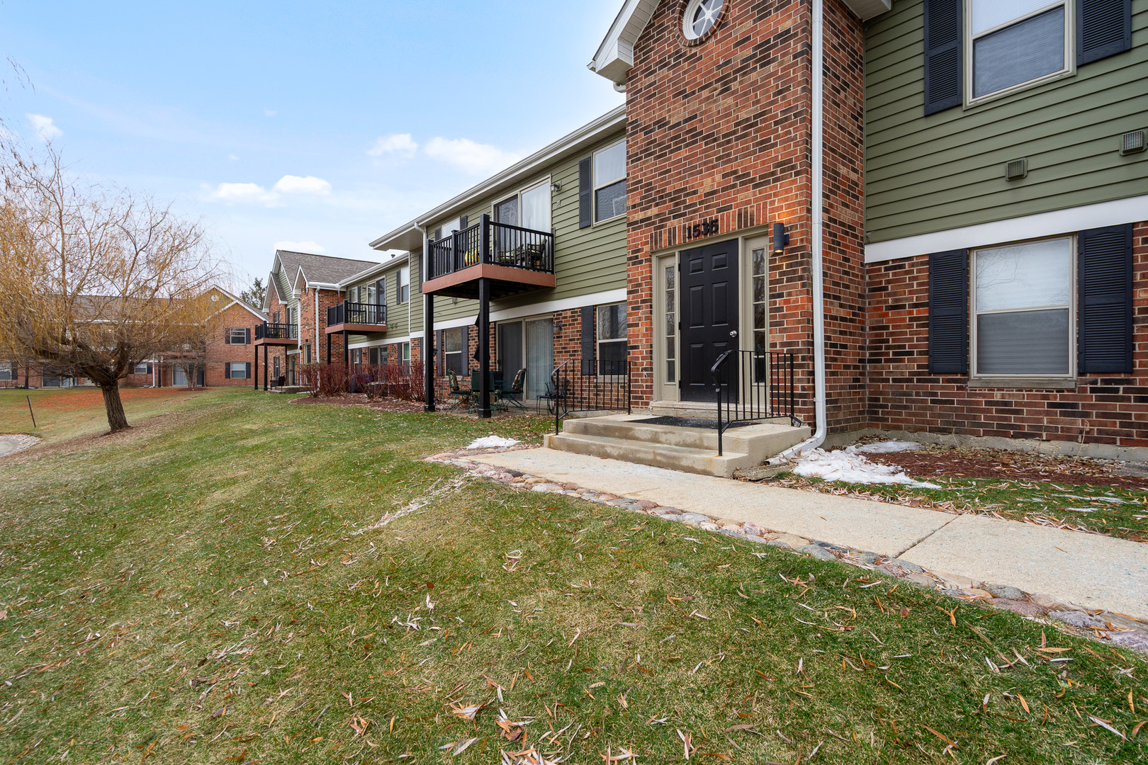 1535 RAYMOND Drive #202, Naperville, IL 60563