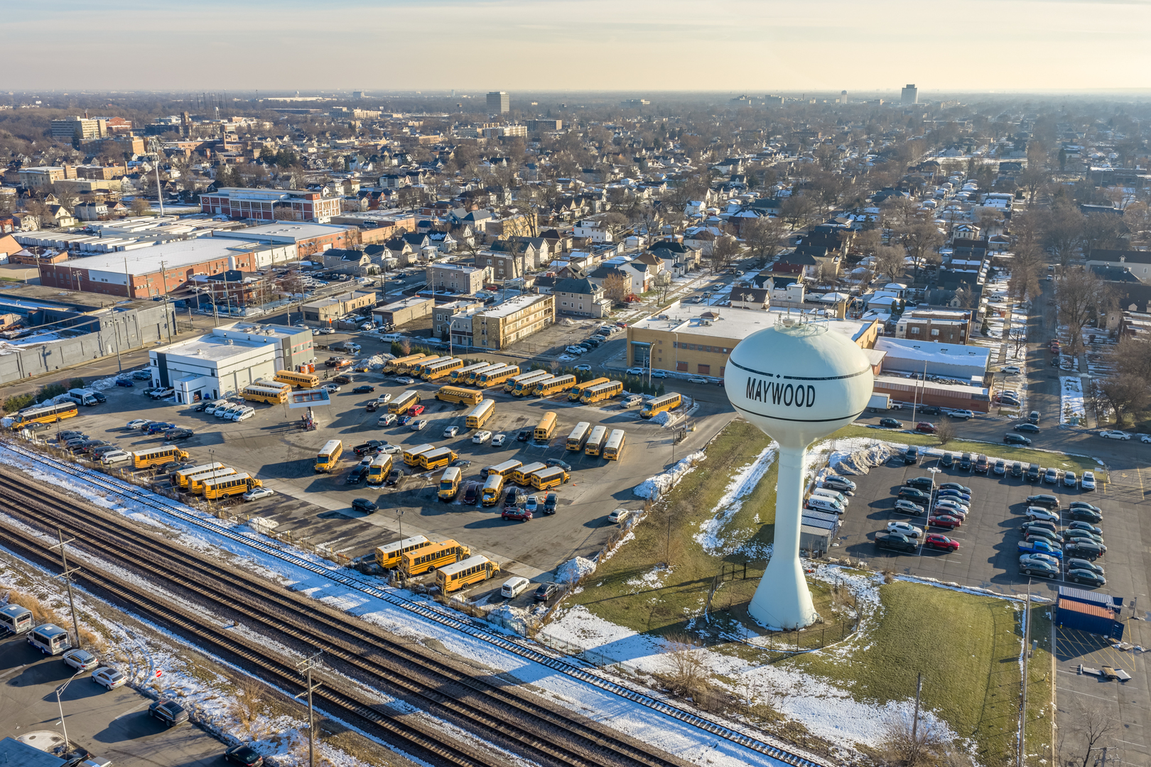 1118 S 7th Avenue, Maywood, IL 60153