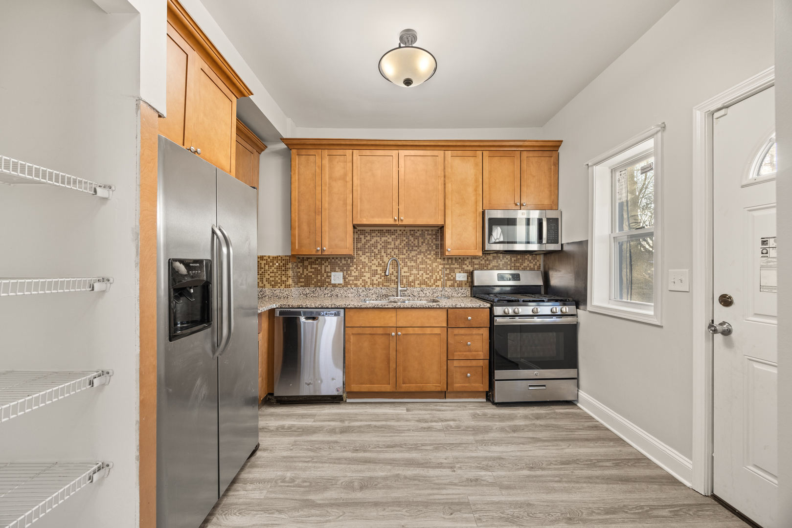 1118 S 7th Avenue, Maywood, IL 60153