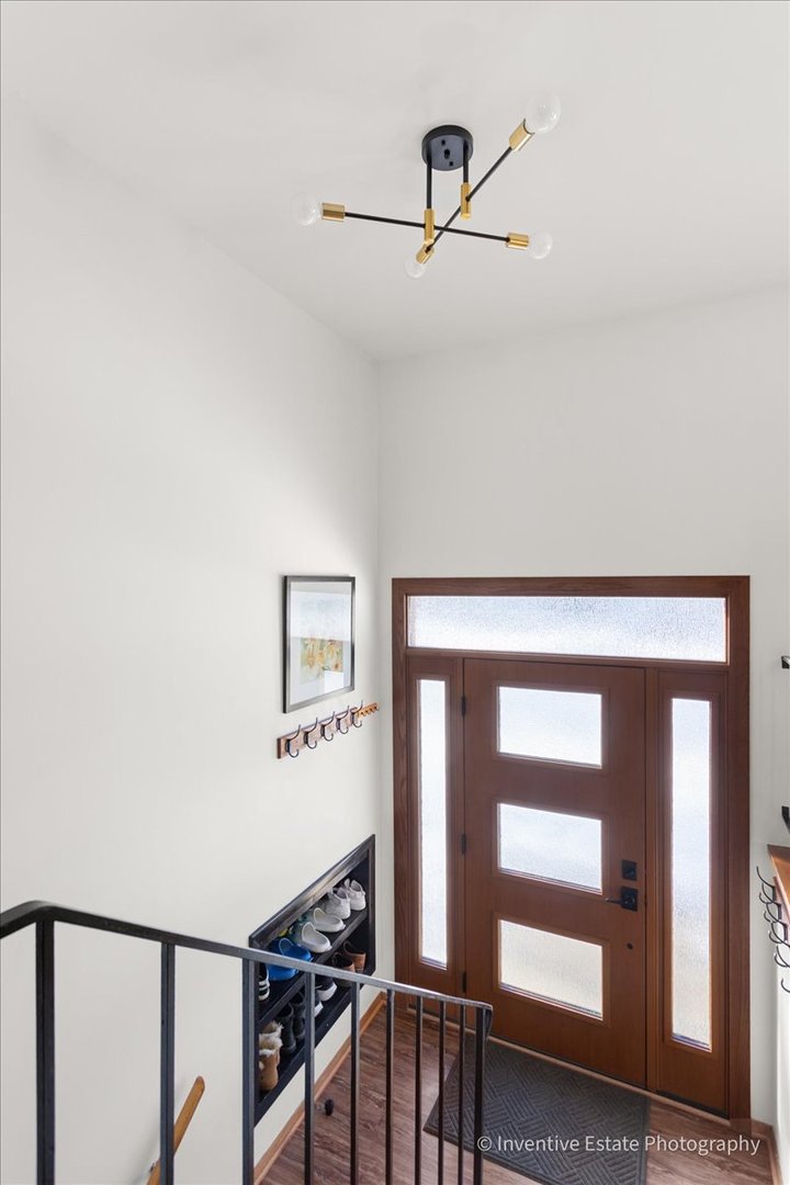 1108 S 12th Street, St. Charles, IL 60174