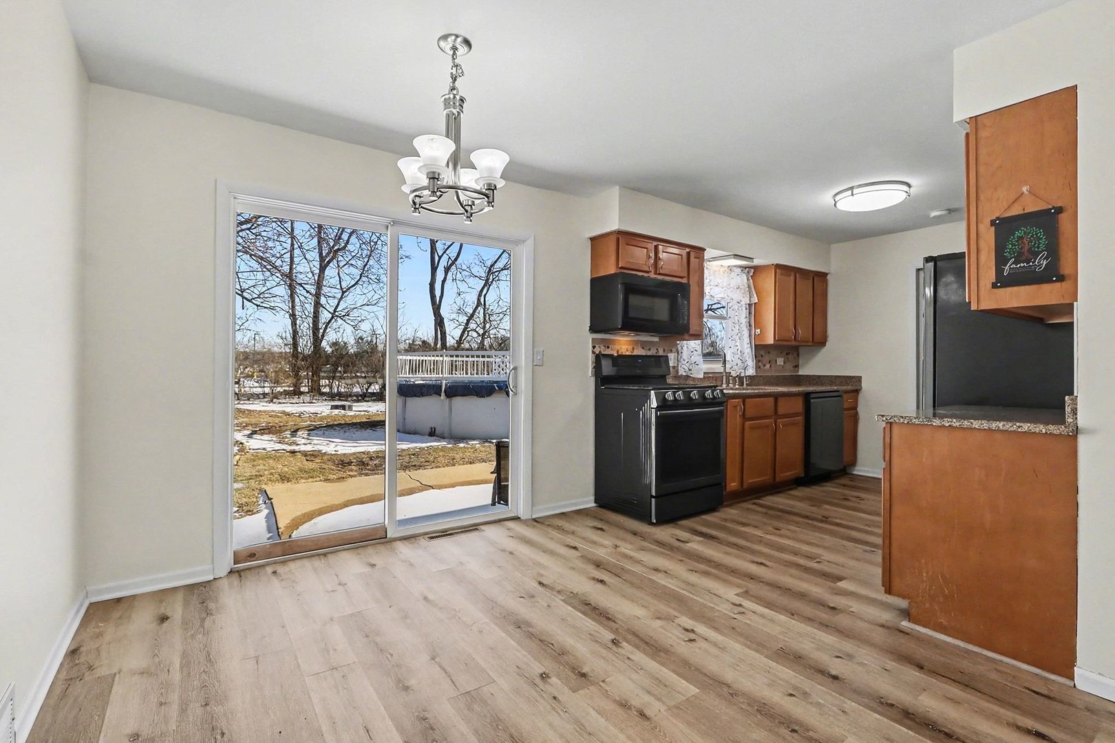 24031 S Cardinal Drive, Channahon, IL 60410