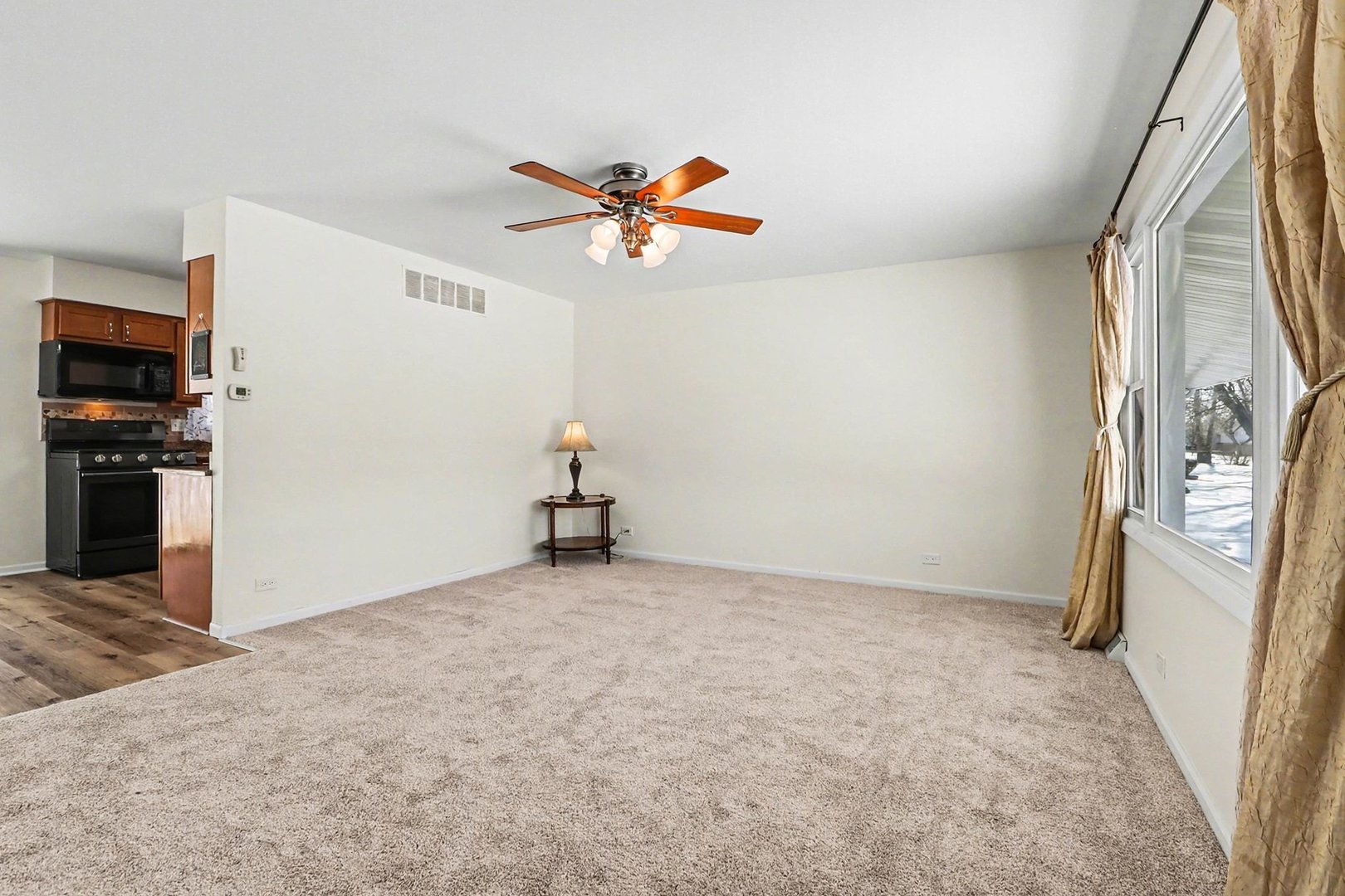 24031 S Cardinal Drive, Channahon, IL 60410