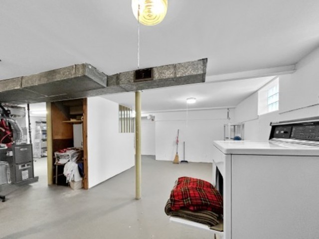 2247 S 21st Avenue, Broadview, IL 60155