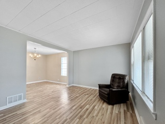 2247 S 21st Avenue, Broadview, IL 60155