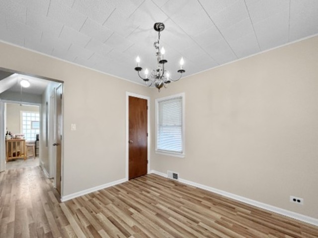 2247 S 21st Avenue, Broadview, IL 60155