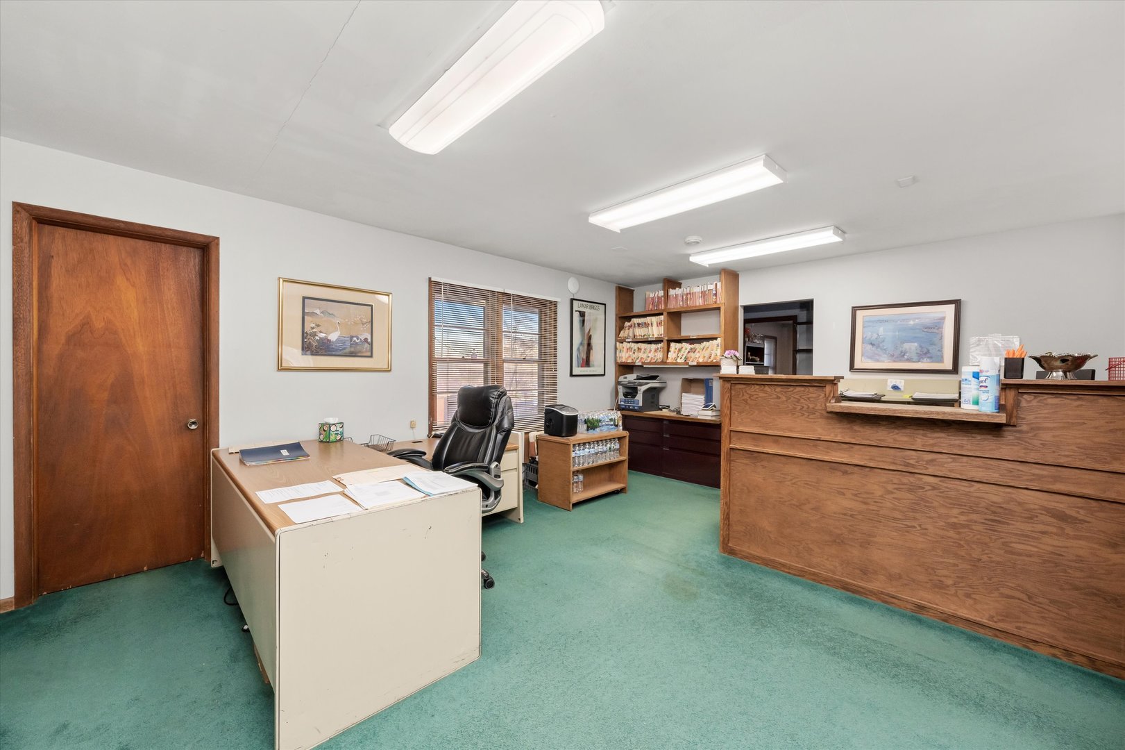 8200 W 95 Street, Hickory Hills, IL 60457