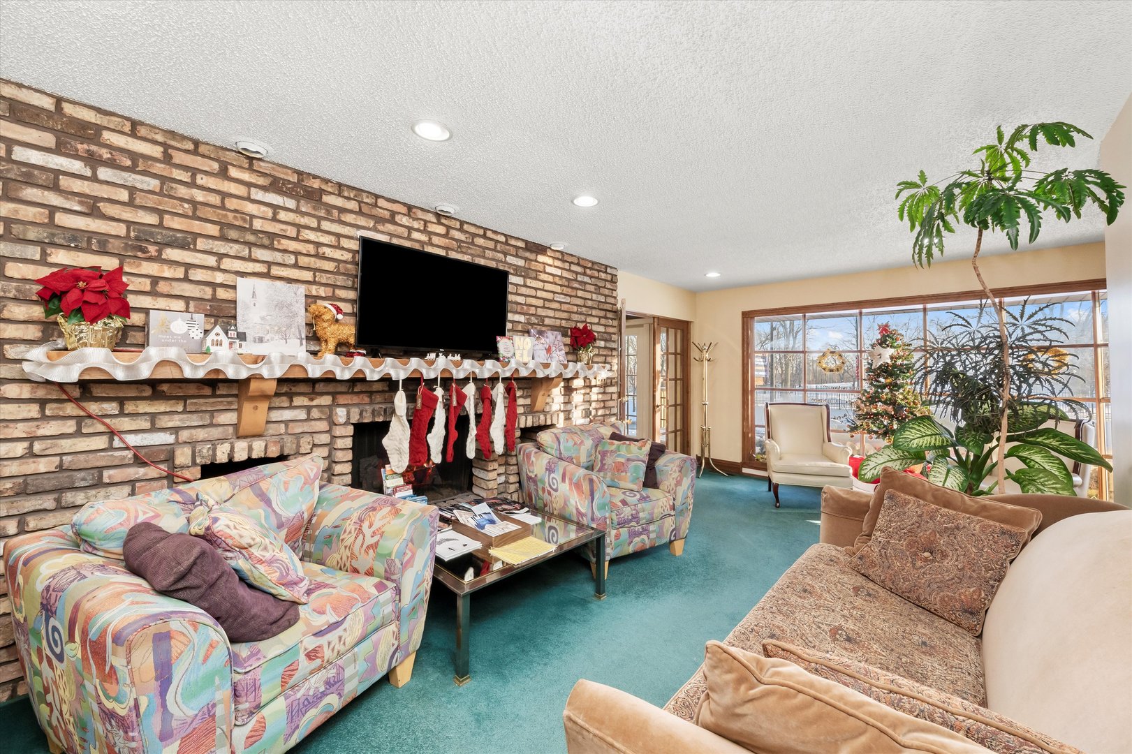 8200 W 95 Street, Hickory Hills, IL 60457