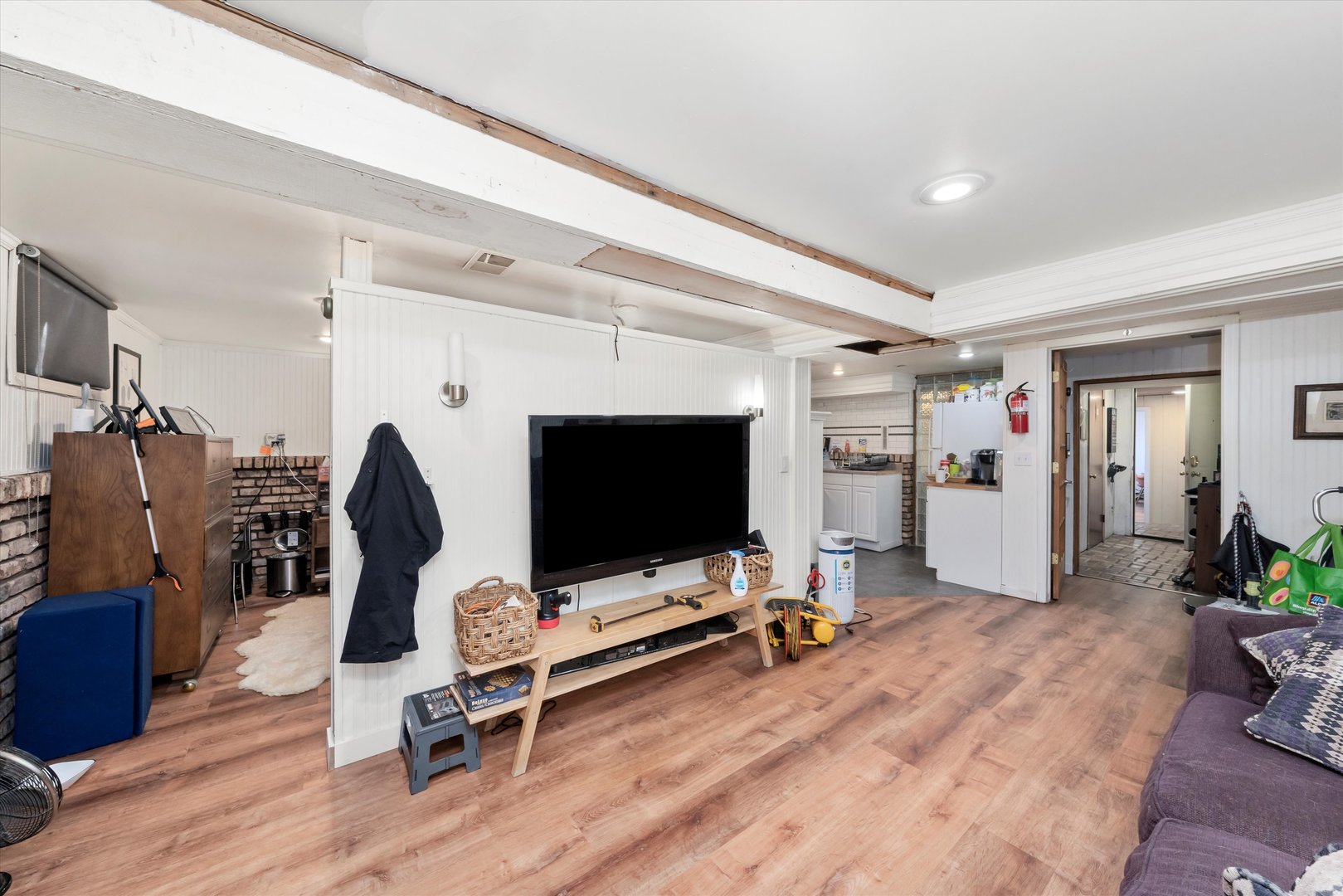 8200 W 95 Street, Hickory Hills, IL 60457