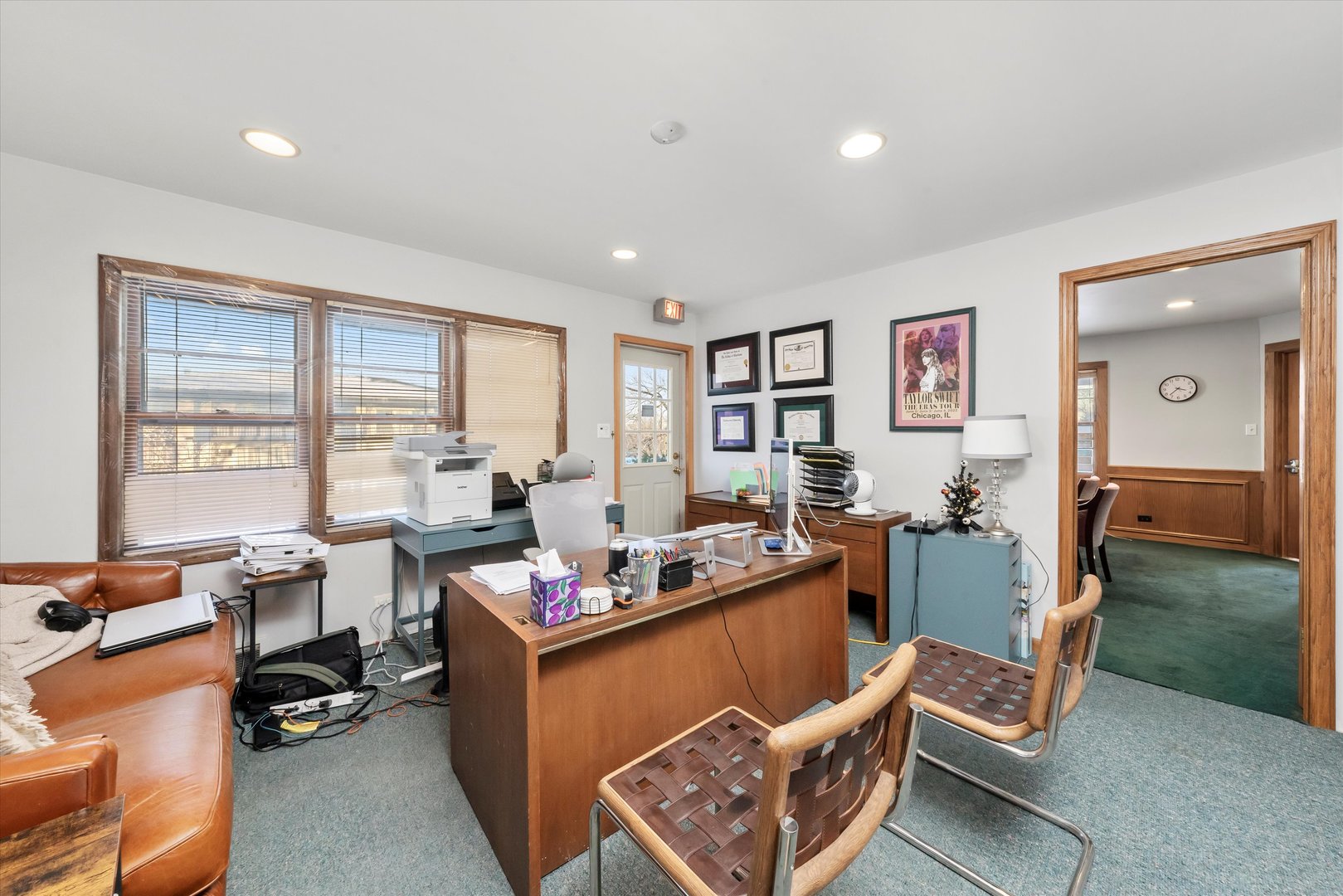 8200 W 95 Street, Hickory Hills, IL 60457