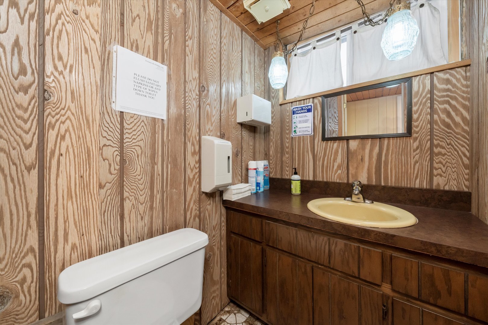 8200 W 95 Street, Hickory Hills, IL 60457