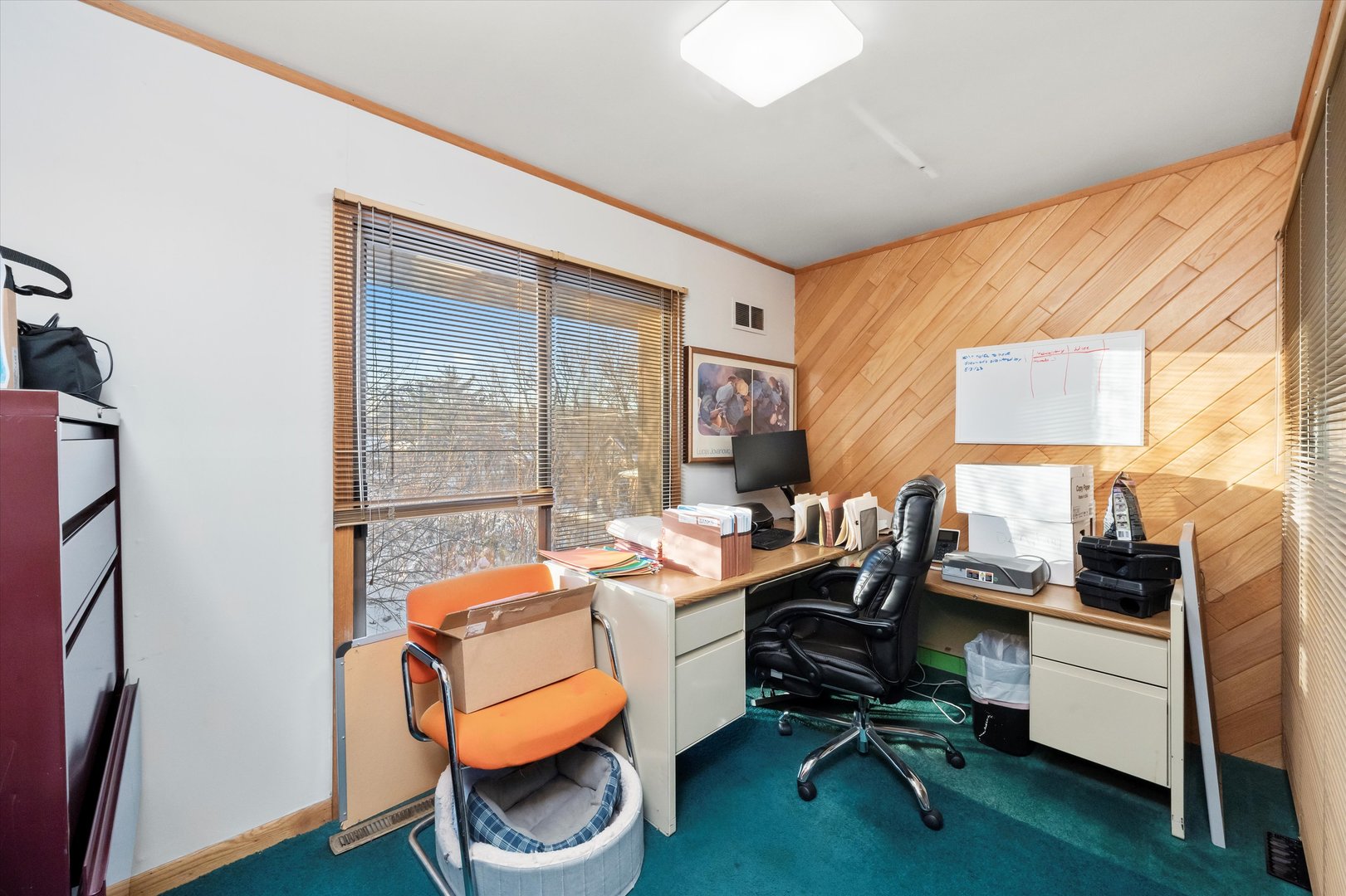 8200 W 95 Street, Hickory Hills, IL 60457