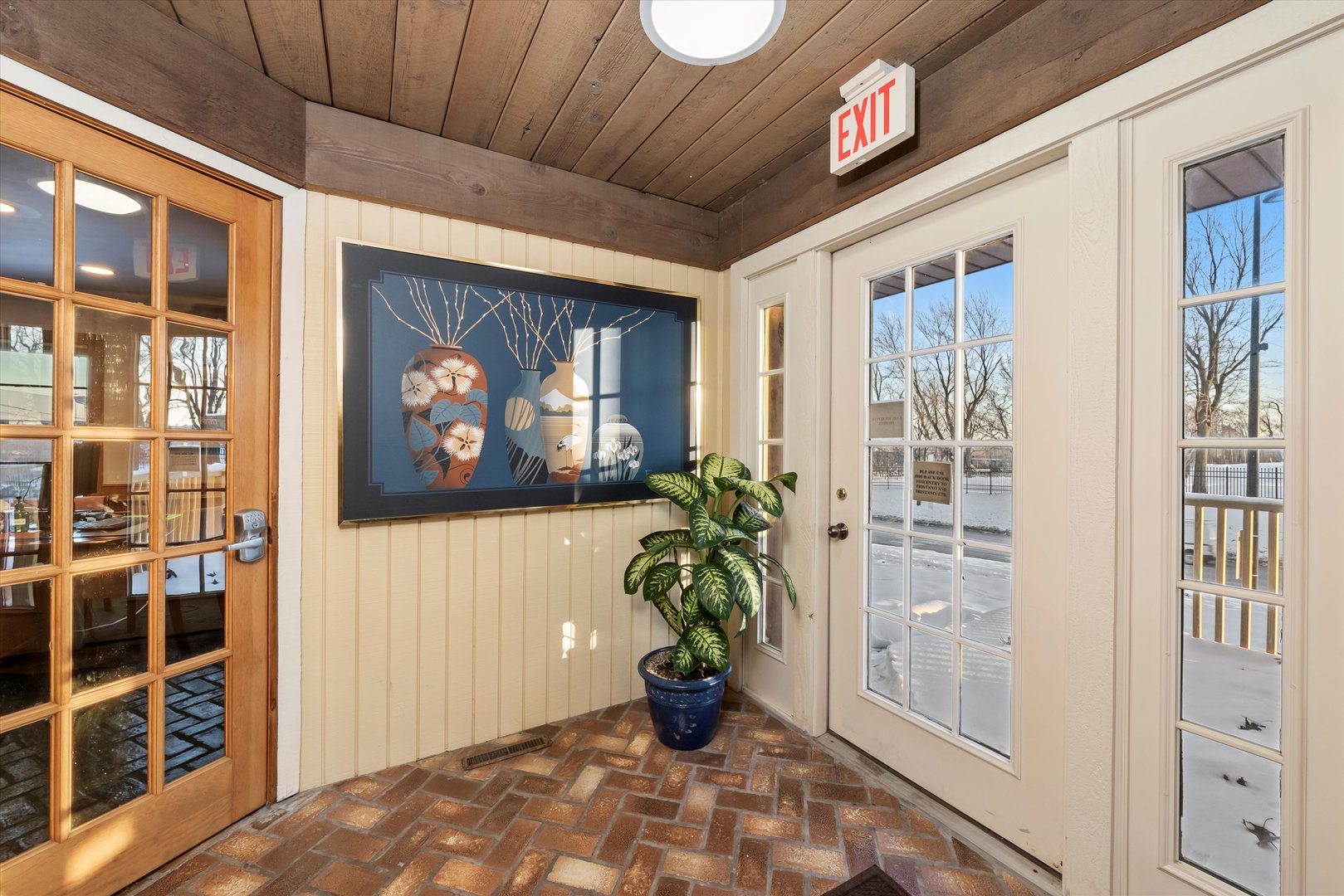 8200 W 95 Street, Hickory Hills, IL 60457