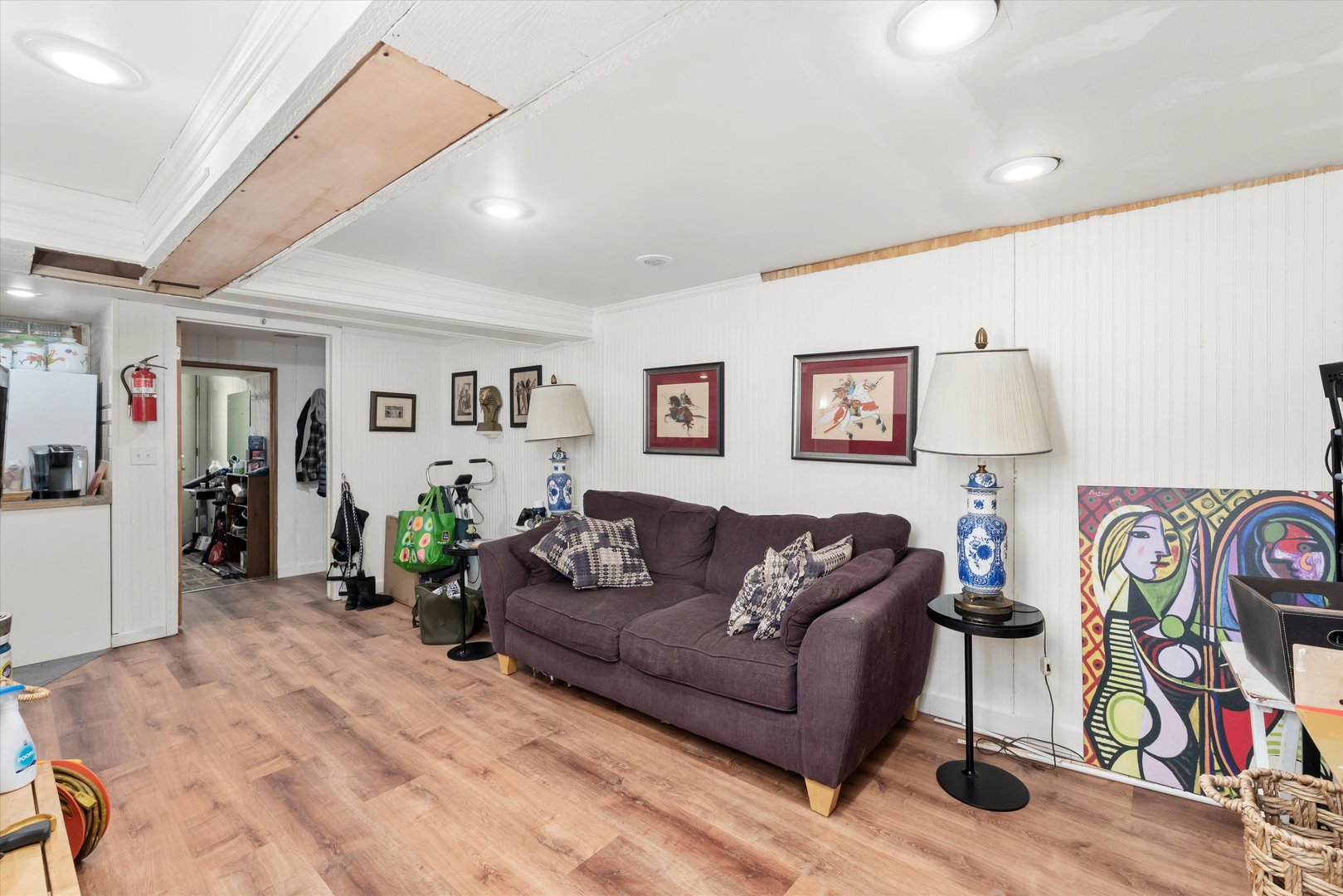 8200 W 95 Street, Hickory Hills, IL 60457