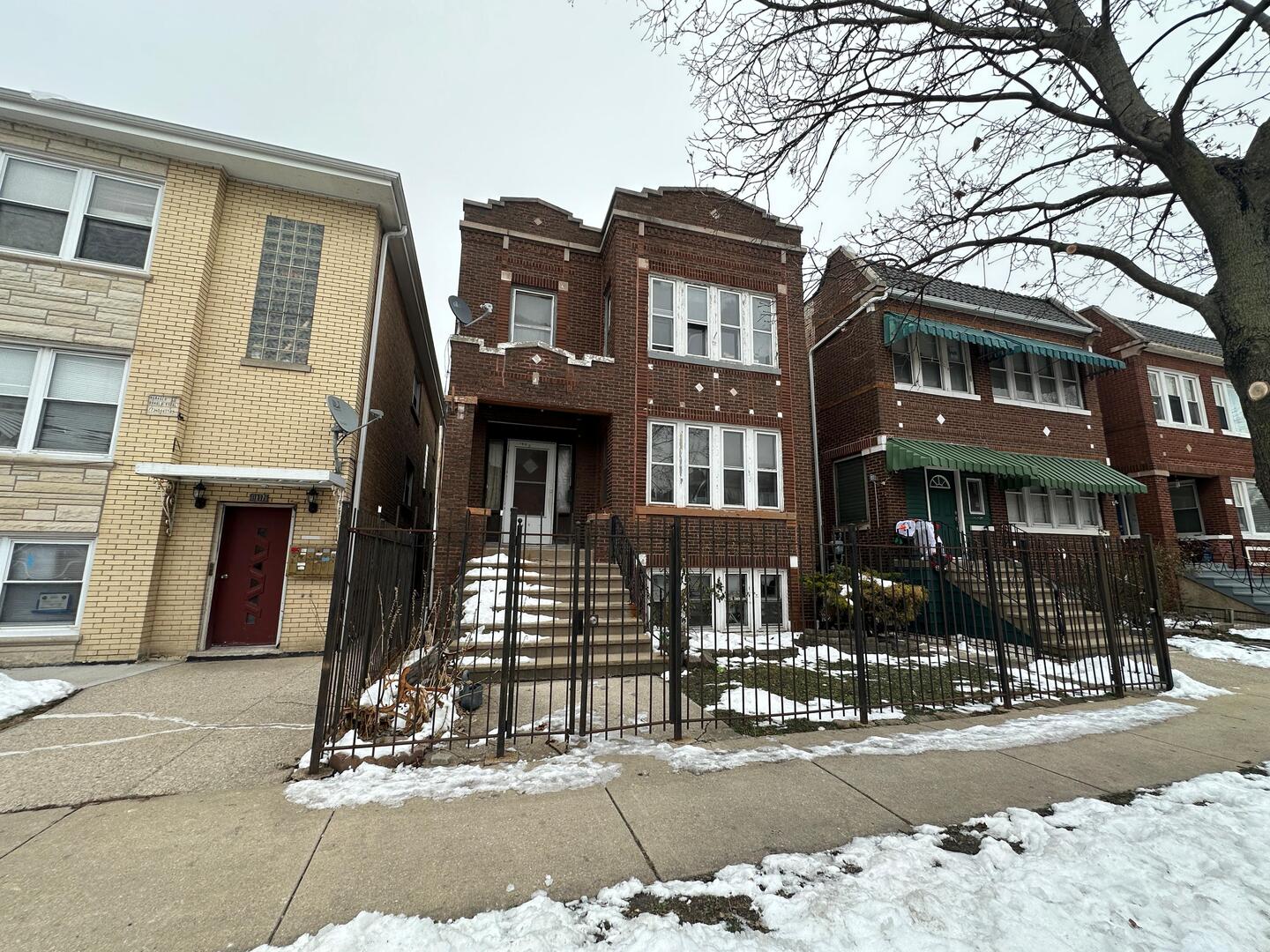 1809 S 49th Avenue, Cicero, IL 60804