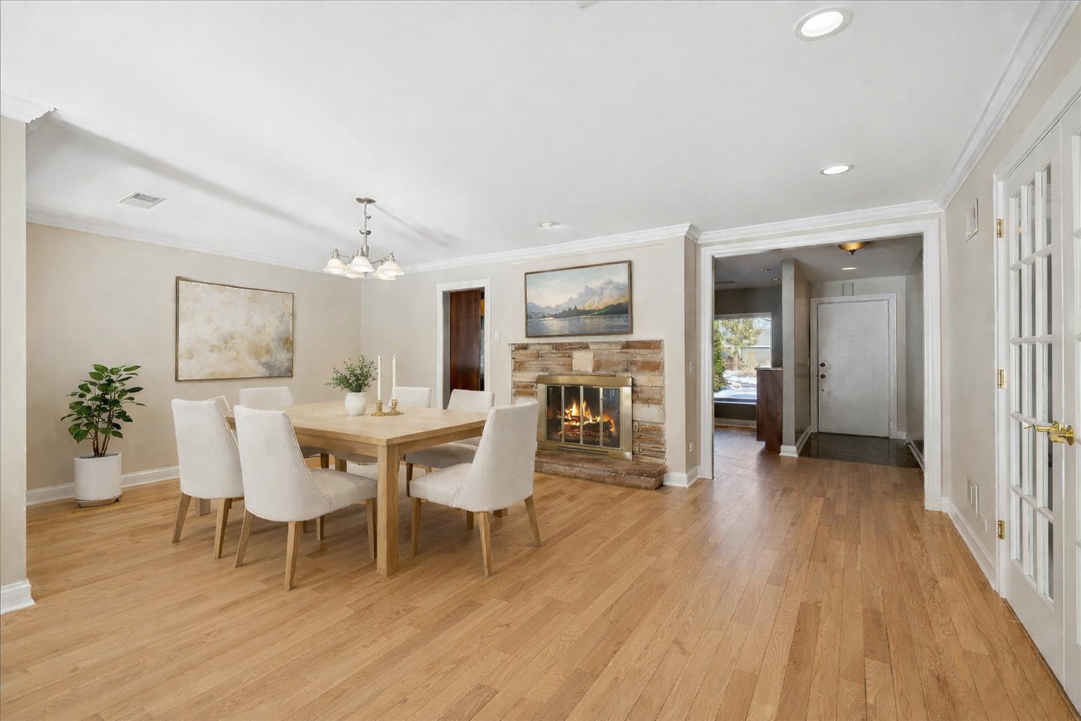 16280 W Woodbine Circle, Vernon Hills, IL 60061