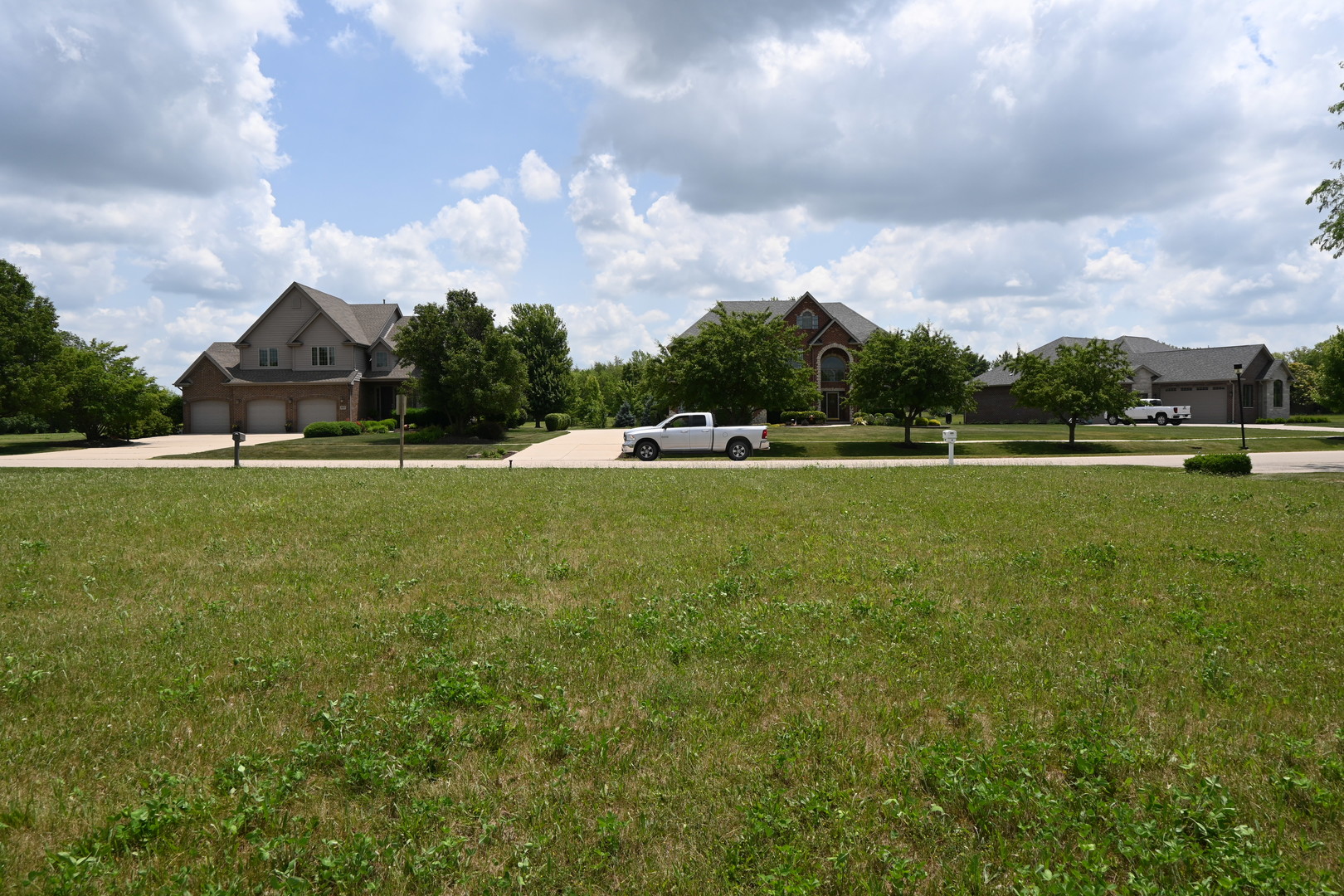 3900 W Nettle Creek Drive, Morris, IL 60450