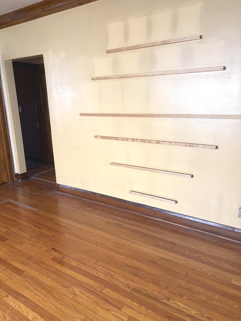 7713 S Cornell Avenue, Chicago, IL 60649