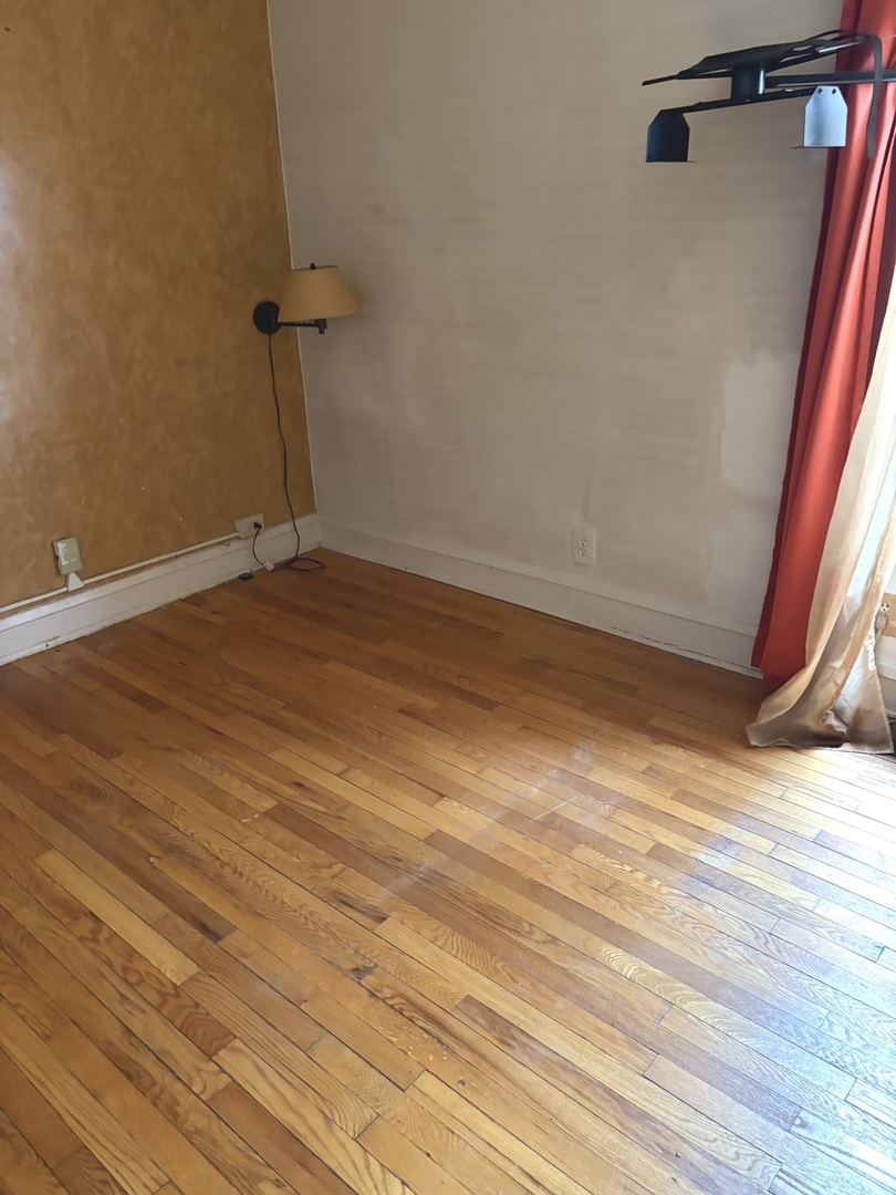 7713 S Cornell Avenue, Chicago, IL 60649