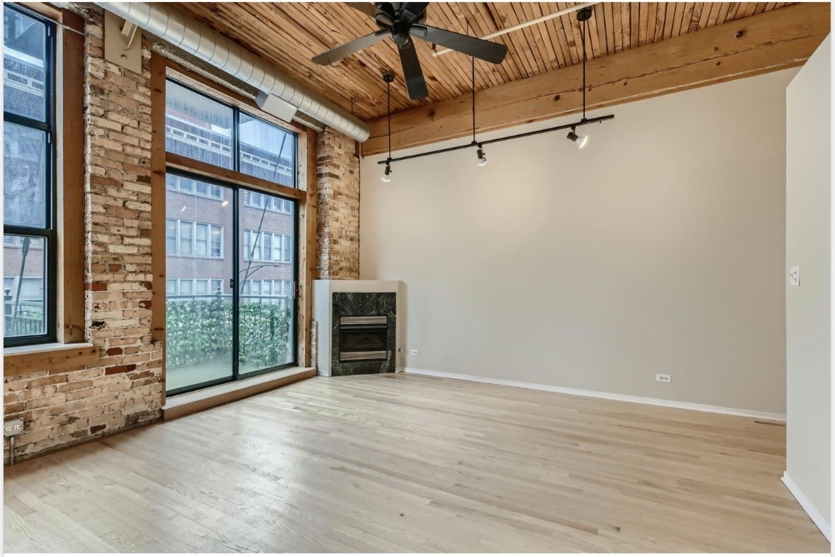 1801 S Michigan Avenue #302, Chicago, IL 60616